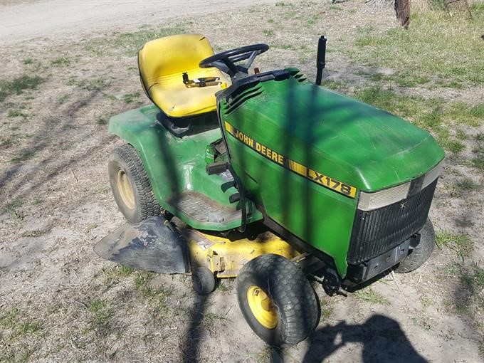 John Deere LX178 Riding Lawn Mower BigIron Auctions