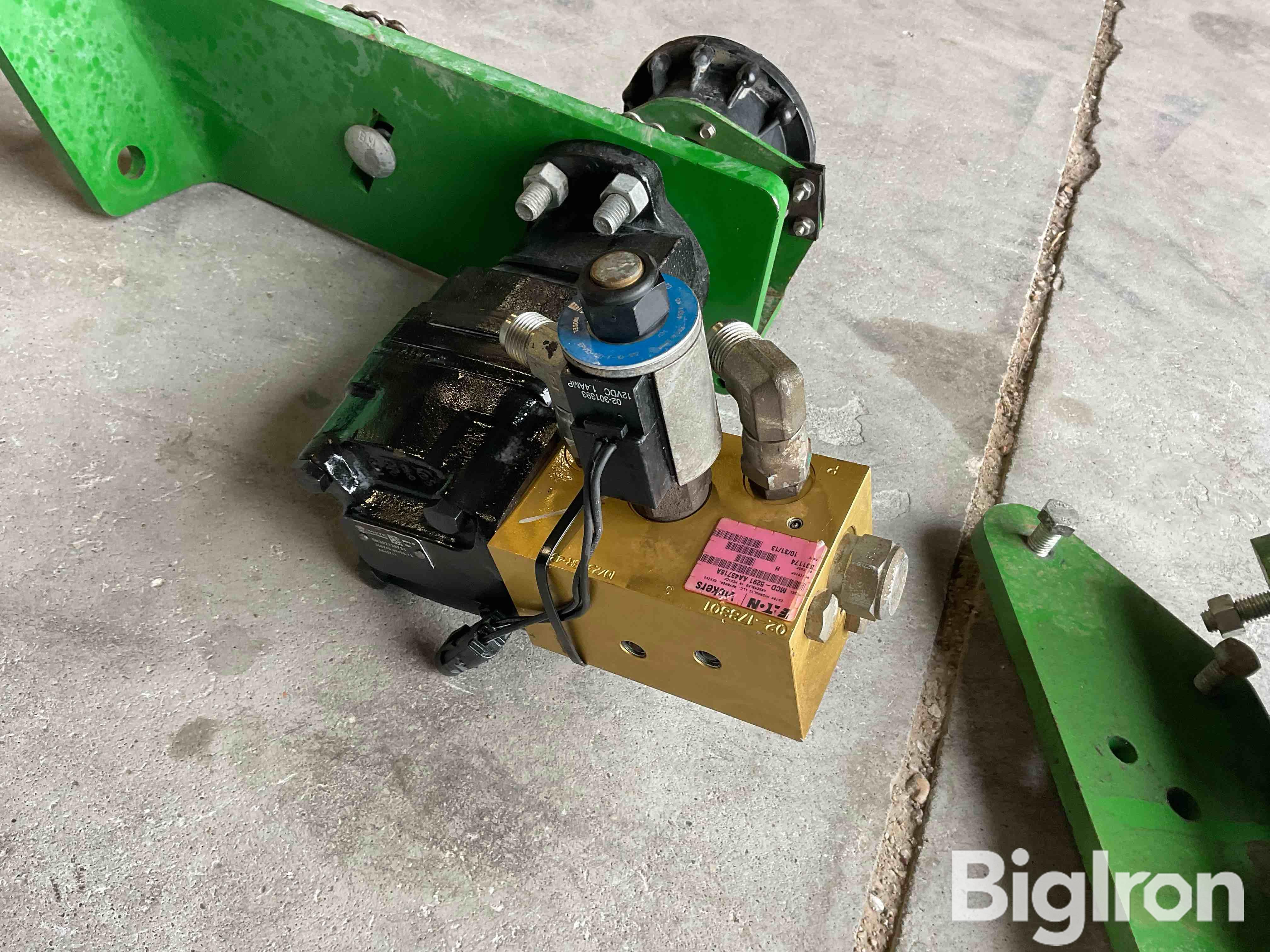 John Deere Planter VRD Hydraulic Drive Units BigIron Auctions