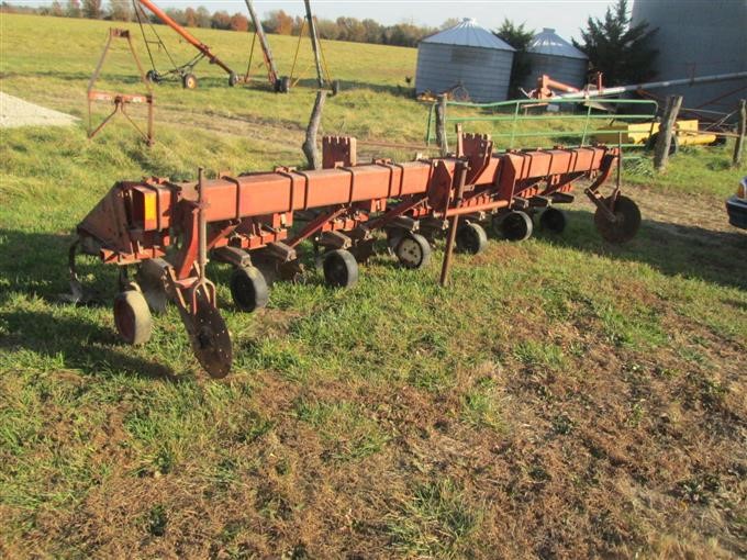 International Harvester Model 183 VibraShank Cultivator BigIron Auctions