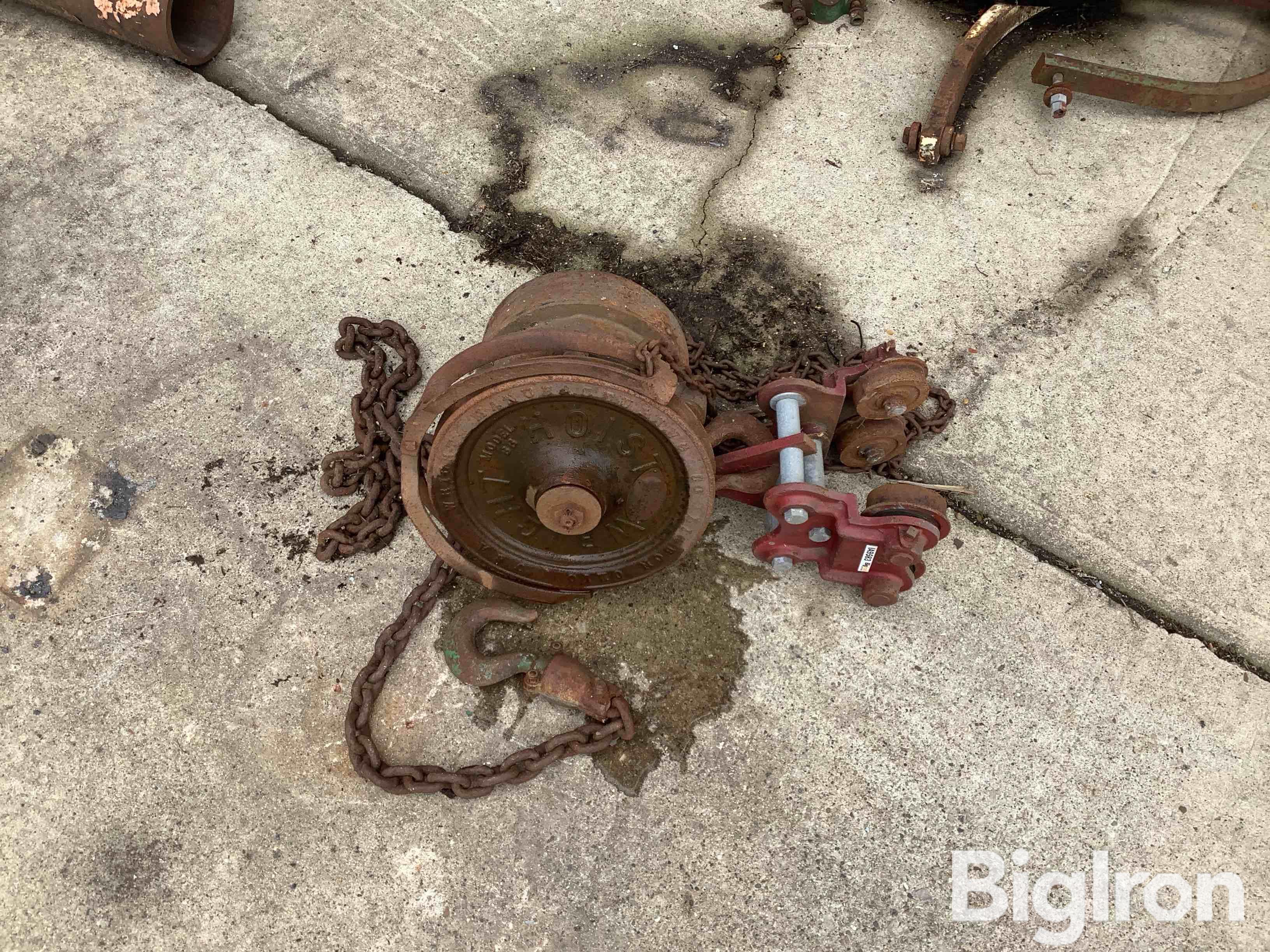 Wright BB 1 1/2 Ton Chain Hoist BigIron Auctions