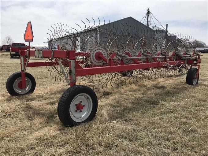 Gehl WR520 12 Wheel Rake BigIron Auctions