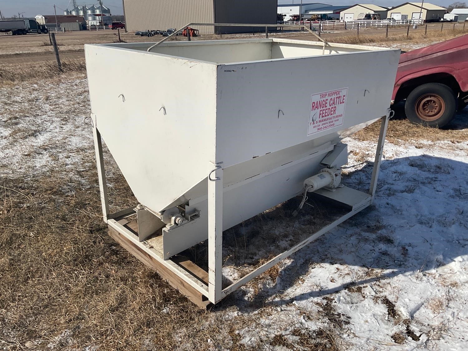 T&S P-846 Range Cattle Feeder BigIron Auctions