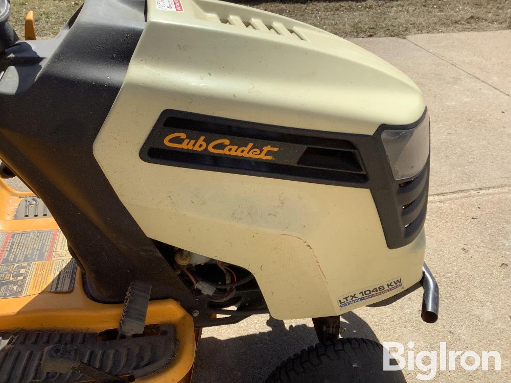 2012 Cub Cadet Ltx 1046 Kw Riding Lawn Mower Bigiron Auctions 0715