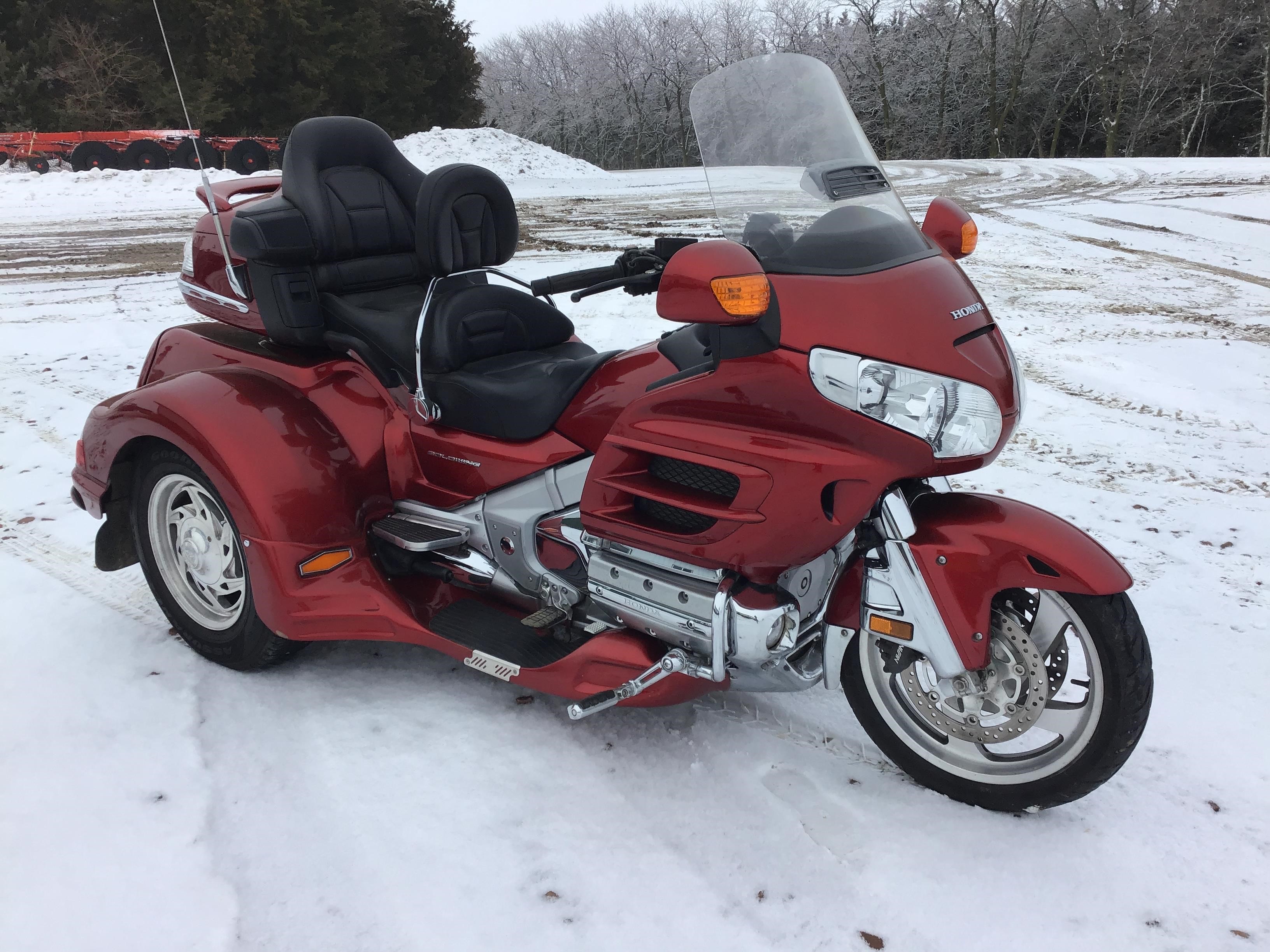 2008 shop goldwing trike