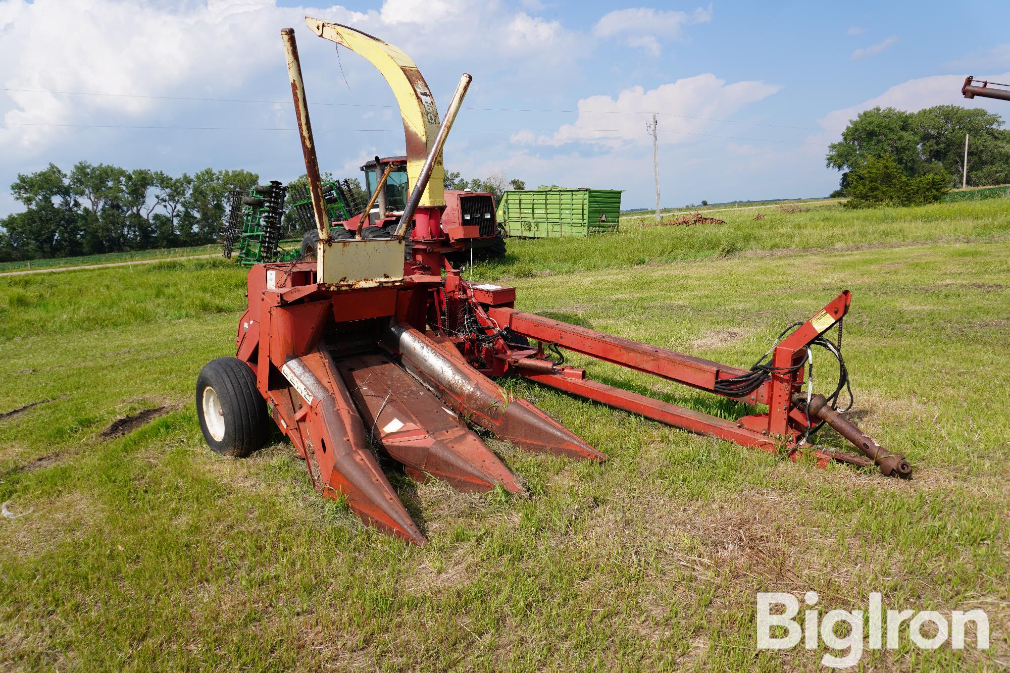 Gehl CB1060 Pull-Type Forage Harvester W/2 Row Head BigIron Auctions