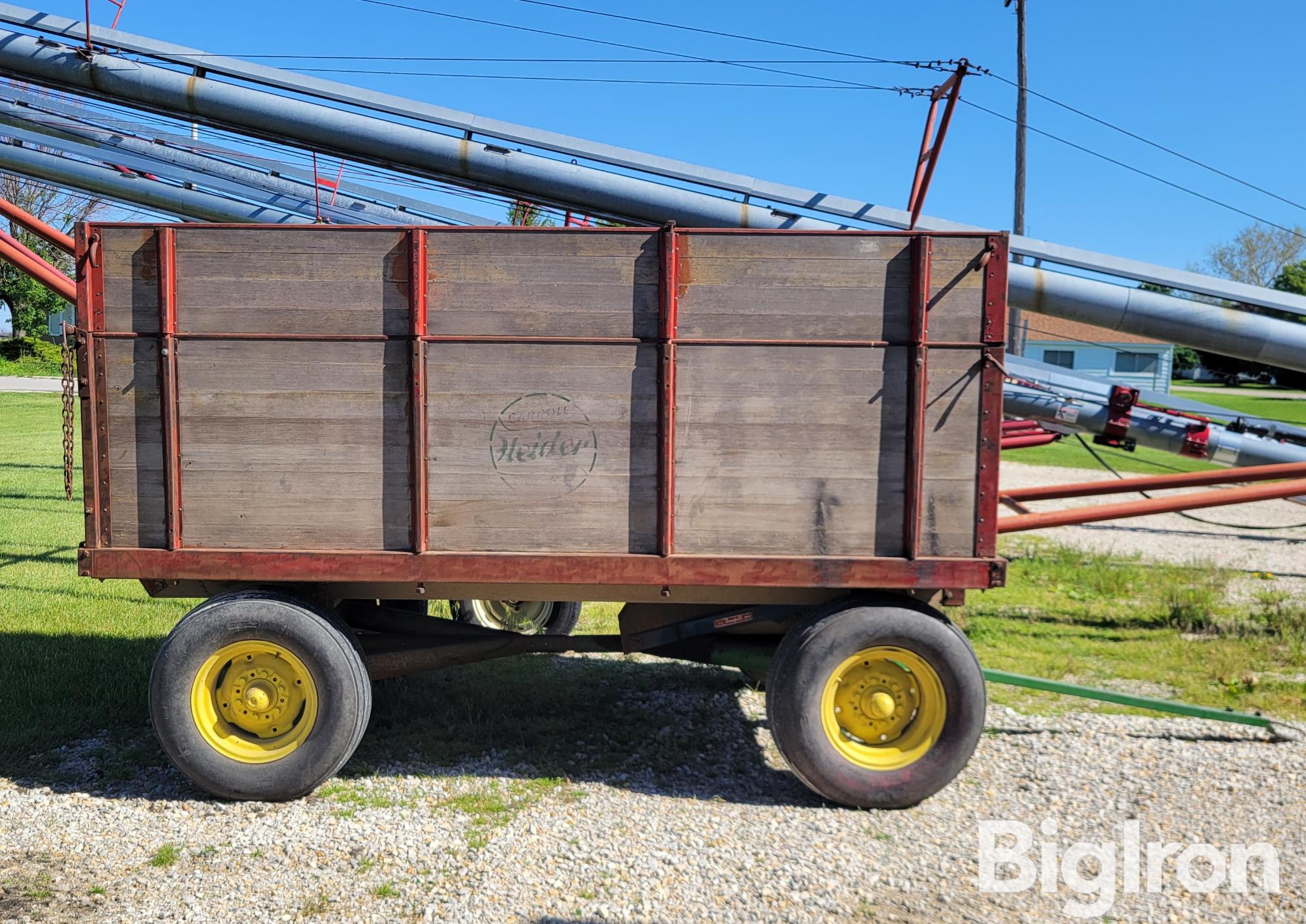 Heider Barge Box On John Deere Running Gear BigIron Auctions