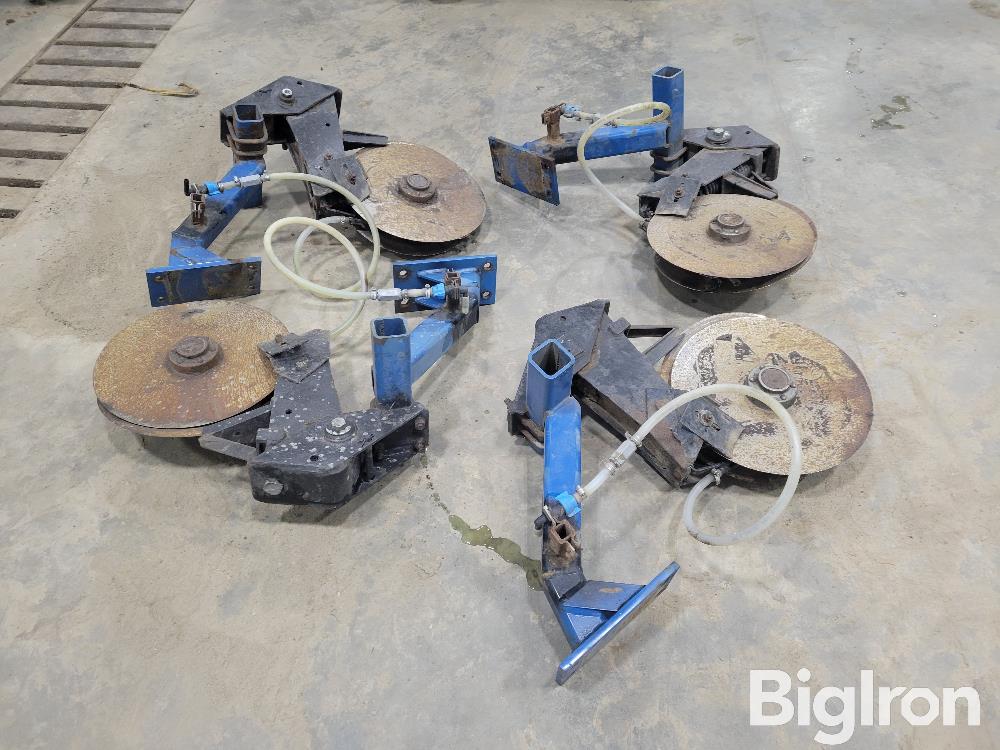 Kinze 2600 Fertilizer Disks Bigiron Auctions 8024