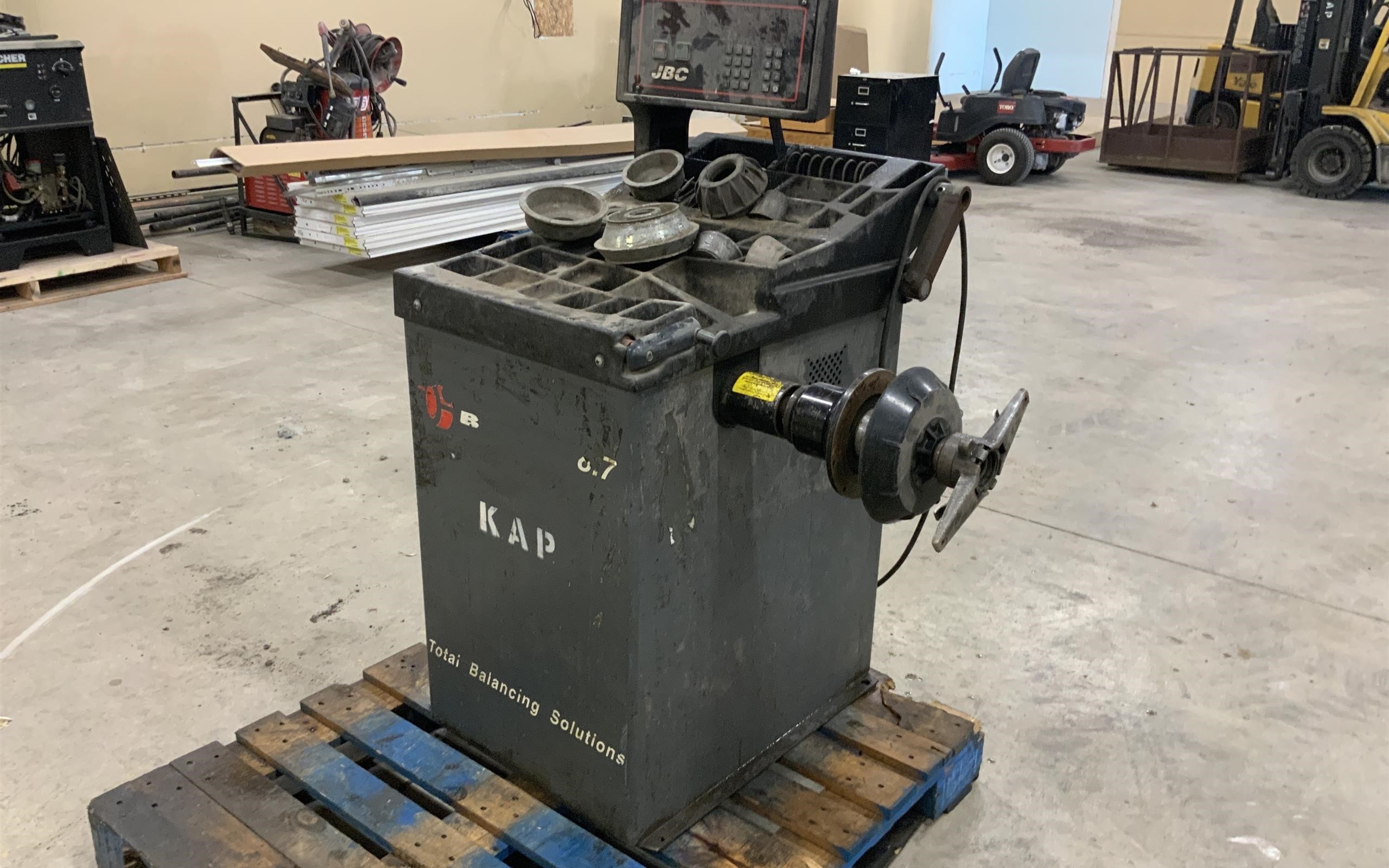 JBC 817 Wheel Balancing Machine BigIron Auctions