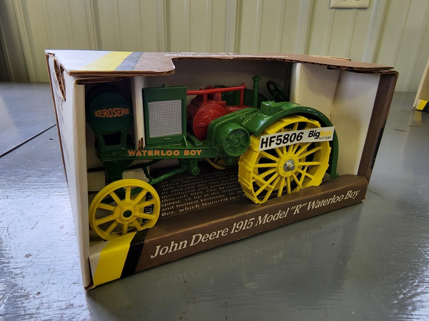 Ertl John Deere 116 Scale 1915 Model R Waterloo Boy Die Cast Tractor Bigiron Auctions 9519