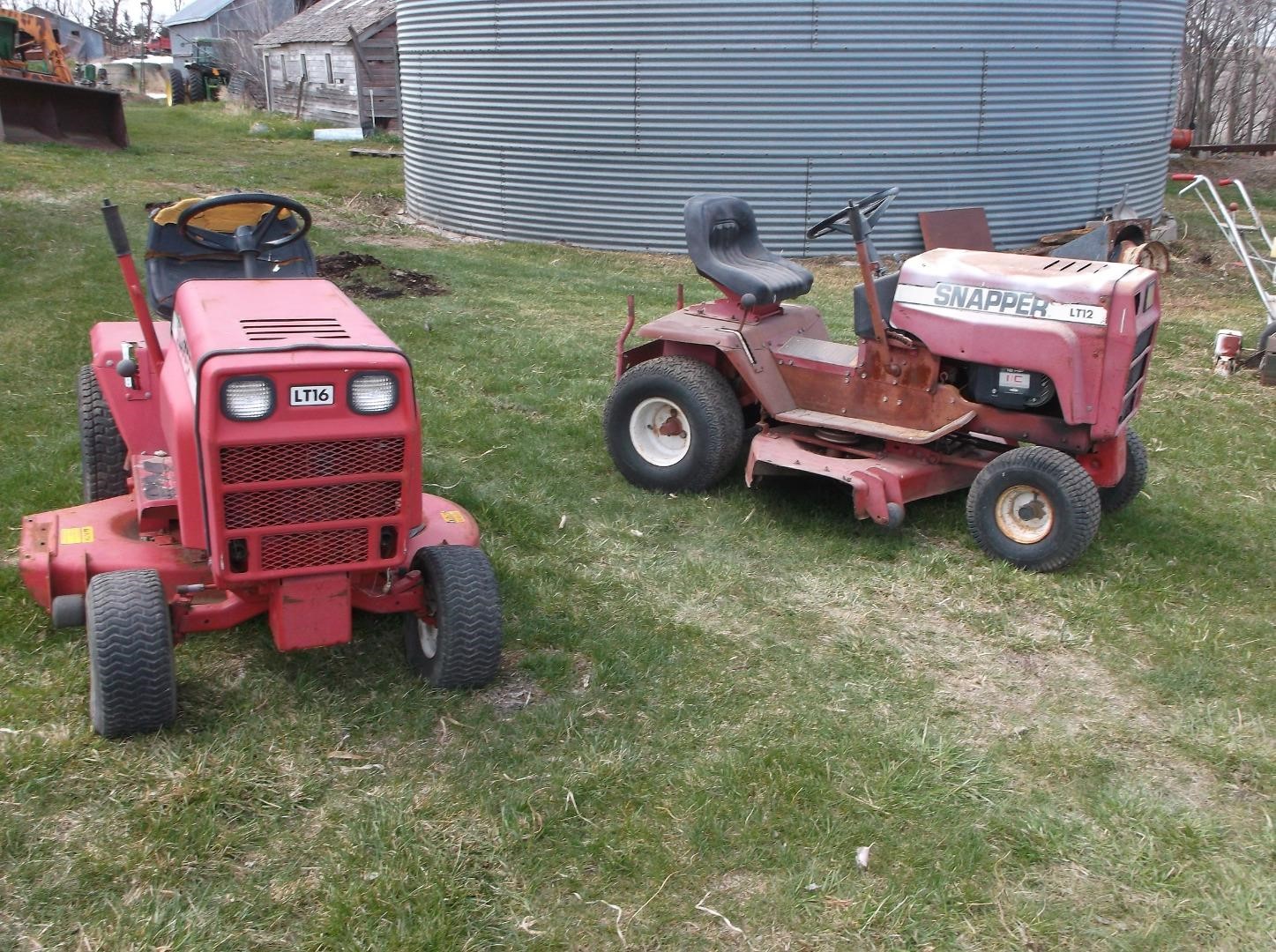 Snapper LT 16 / LT 12 Lawn Tractors/Mowers BigIron Auctions