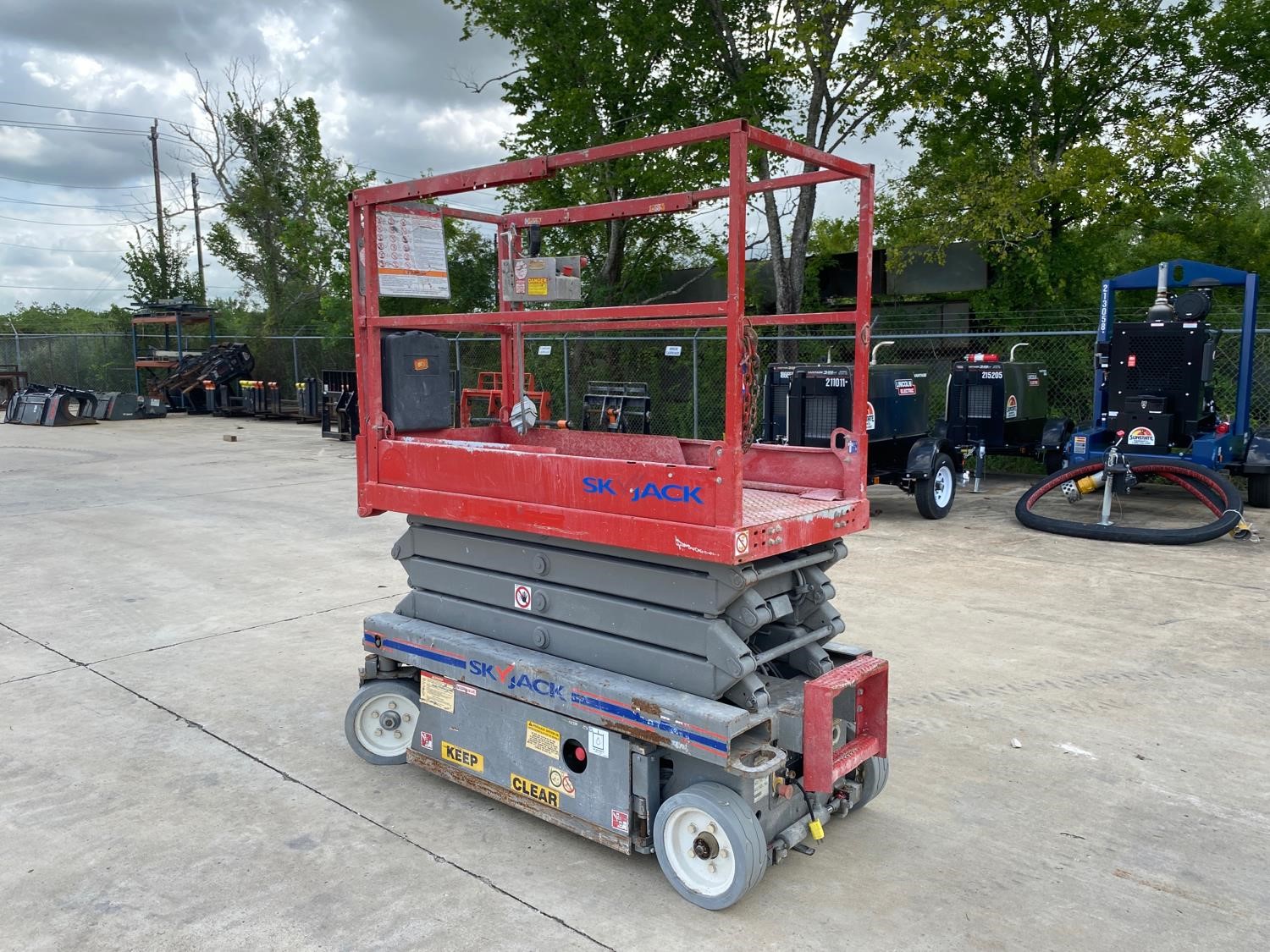 2013 SkyJack SJ111-3219 Scissor Lift BigIron Auctions