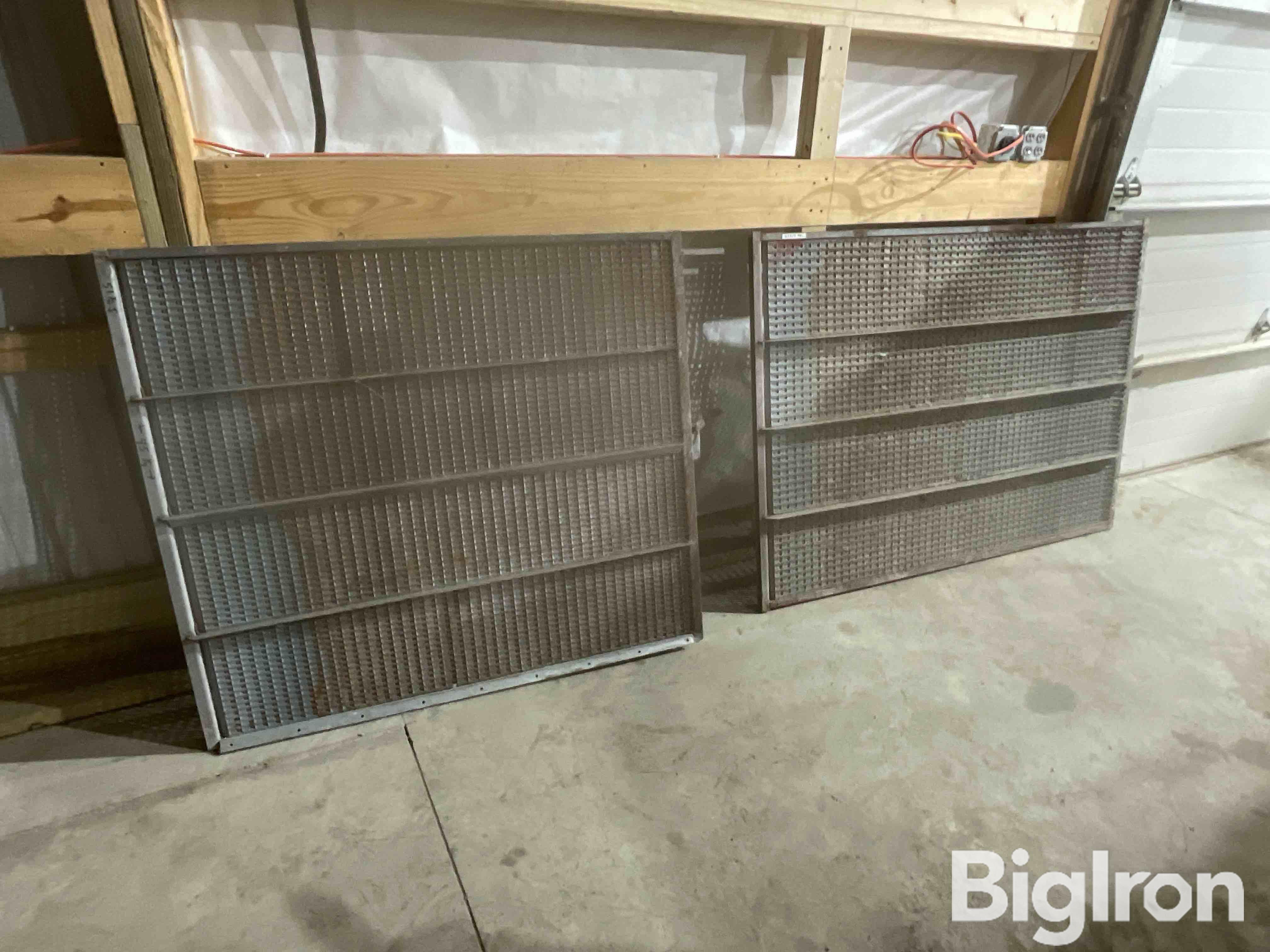 Case Small Grain Sieves And Chaffer BigIron Auctions