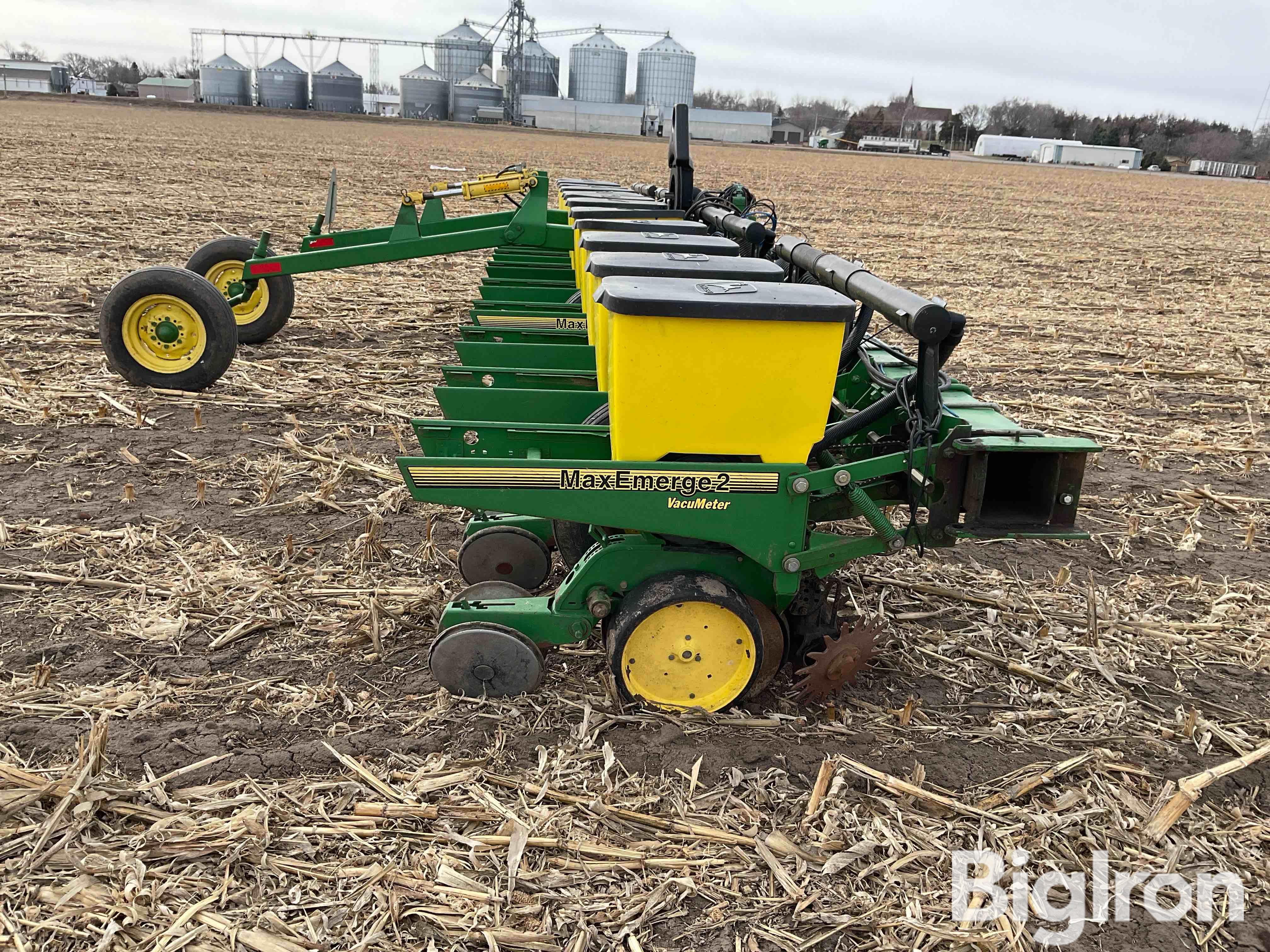 John Deere 7300 12r30” Planter Bigiron Auctions 1158