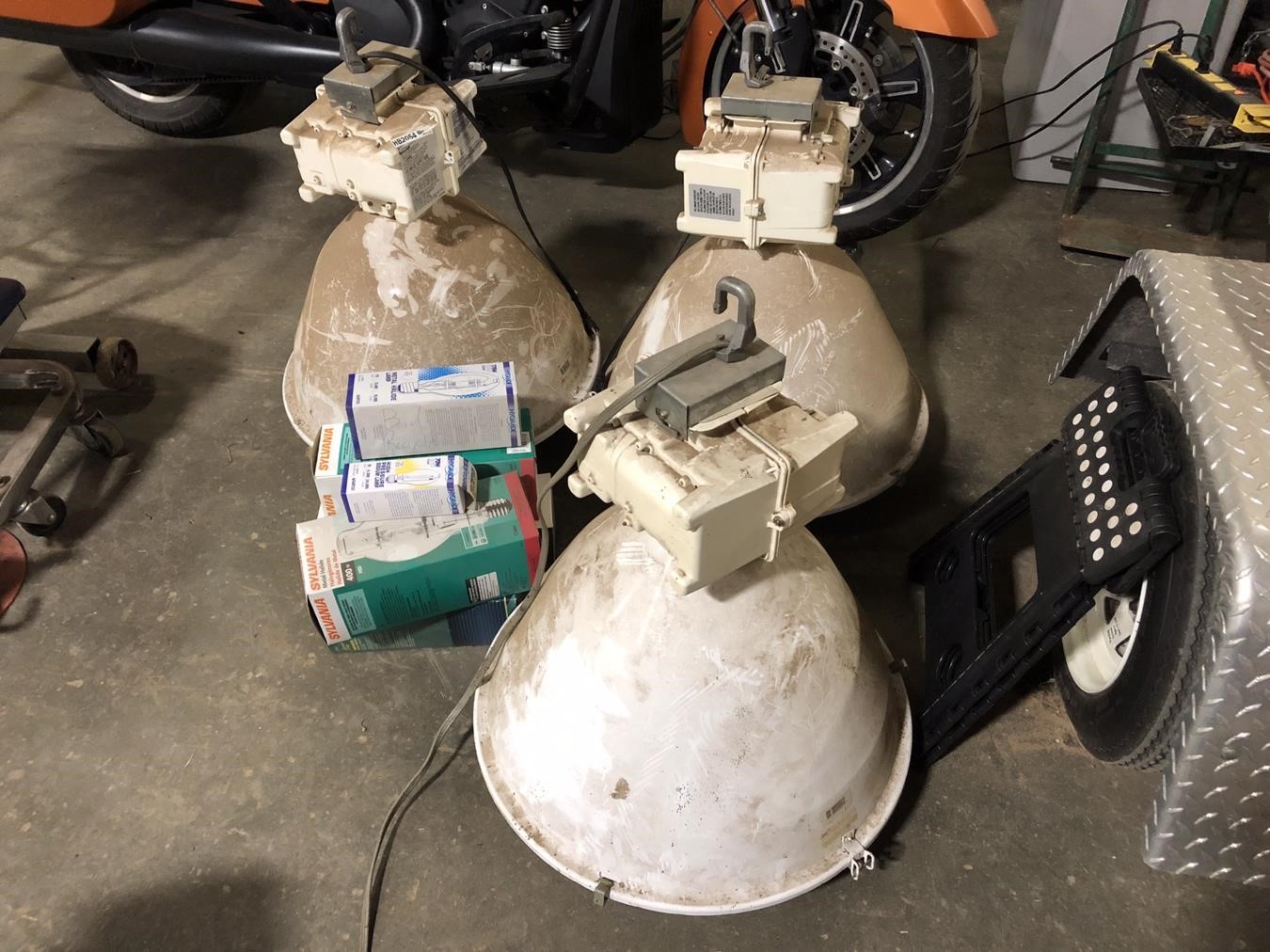 Hubbell 400 Watt Shop Lights BigIron Auctions