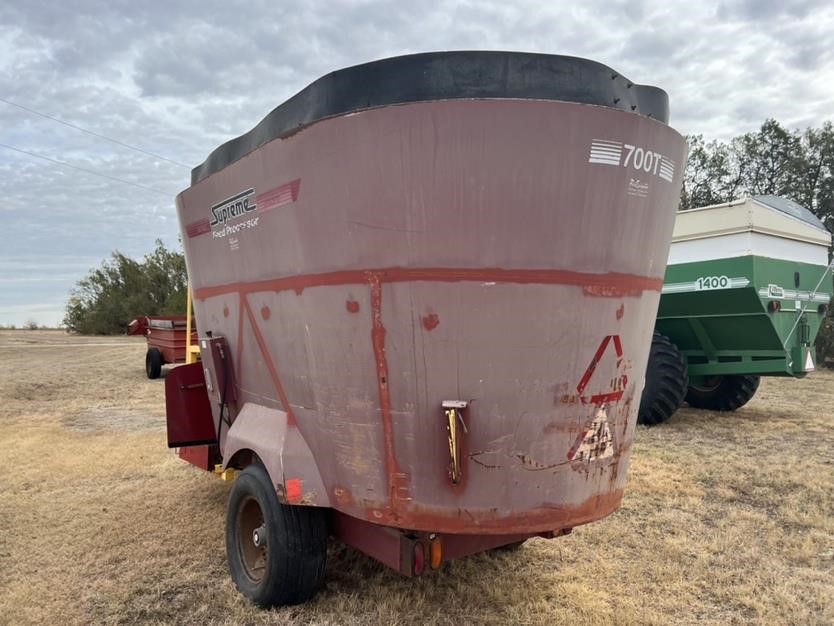 Supreme 700T Feed Processor Mixer Wagon BigIron Auctions