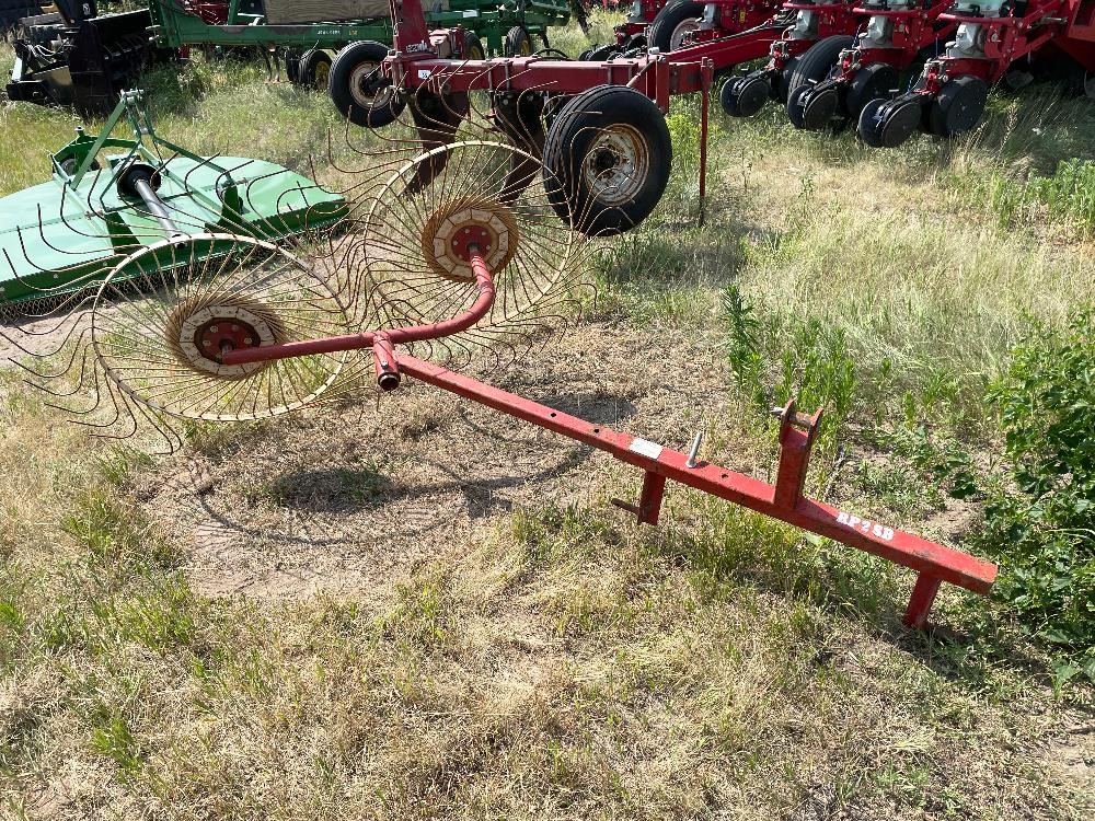 Tonutti 3-Point 2 Wheel Hay Rake BigIron Auctions