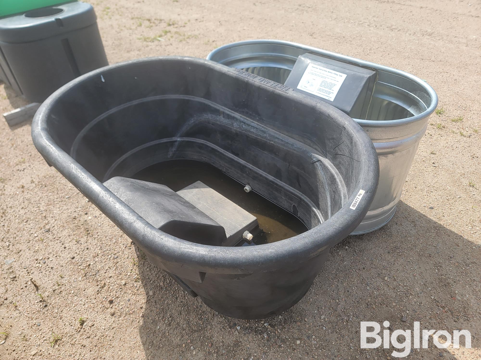 Rubbermaid 150 Gallon Livestock Water Tank BigIron Auctions