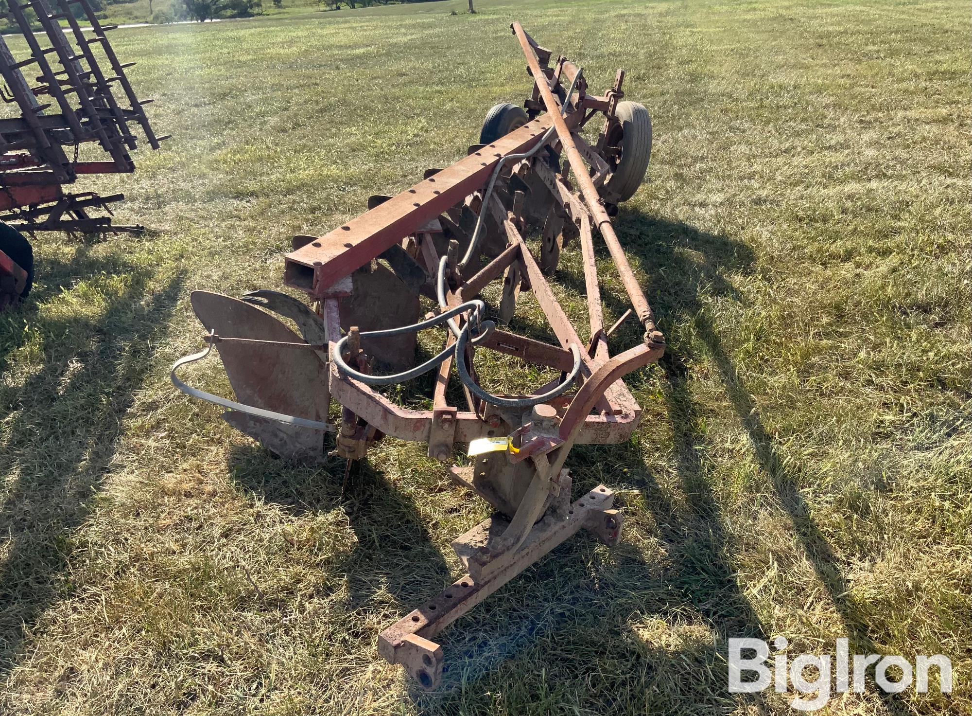 International 550 Semi-Mounted Plow BigIron Auctions