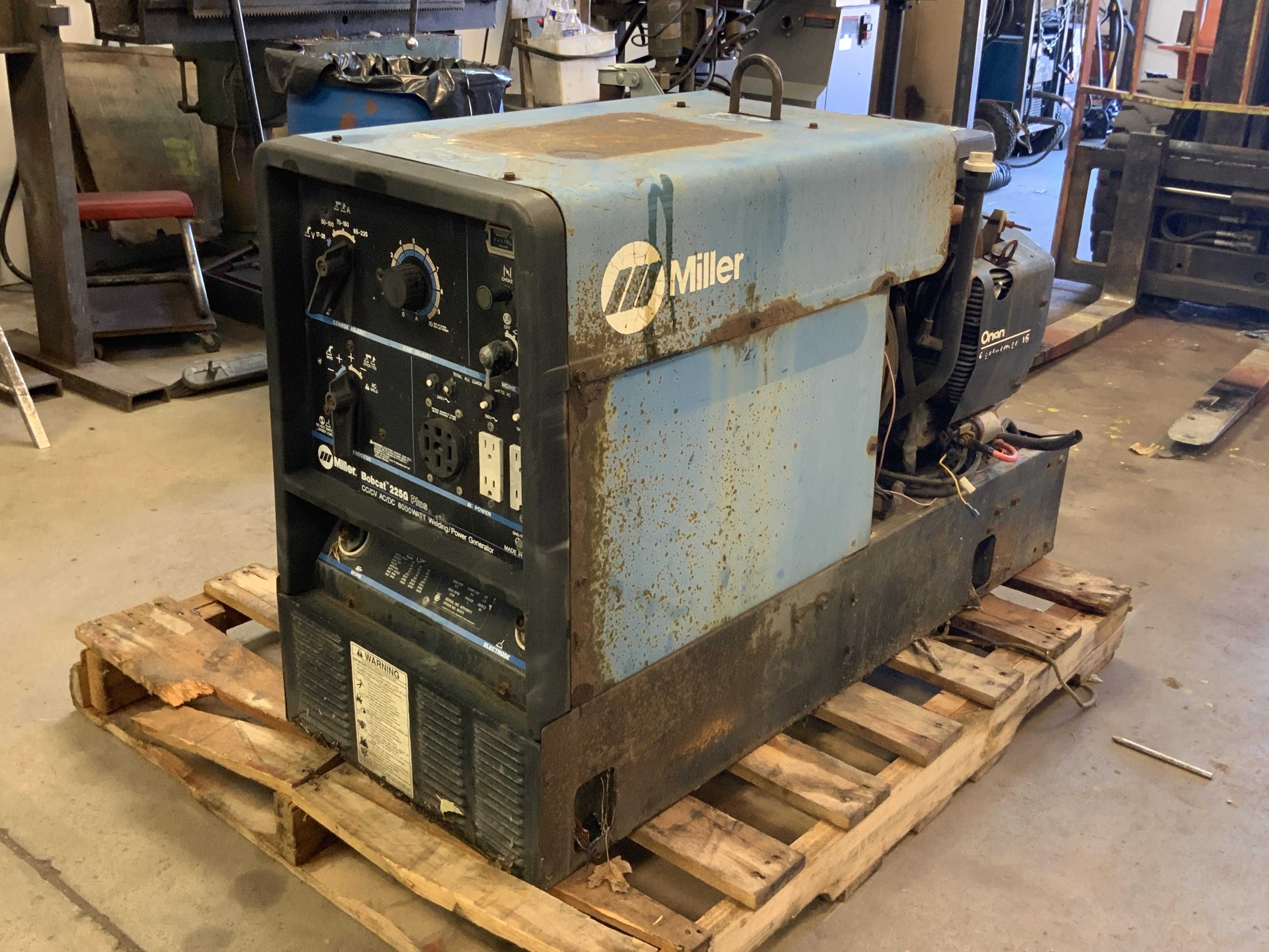 Miller Bobcat 225G Plus AC/DC Welder & 8000 Watt Generator (INOPERABLE