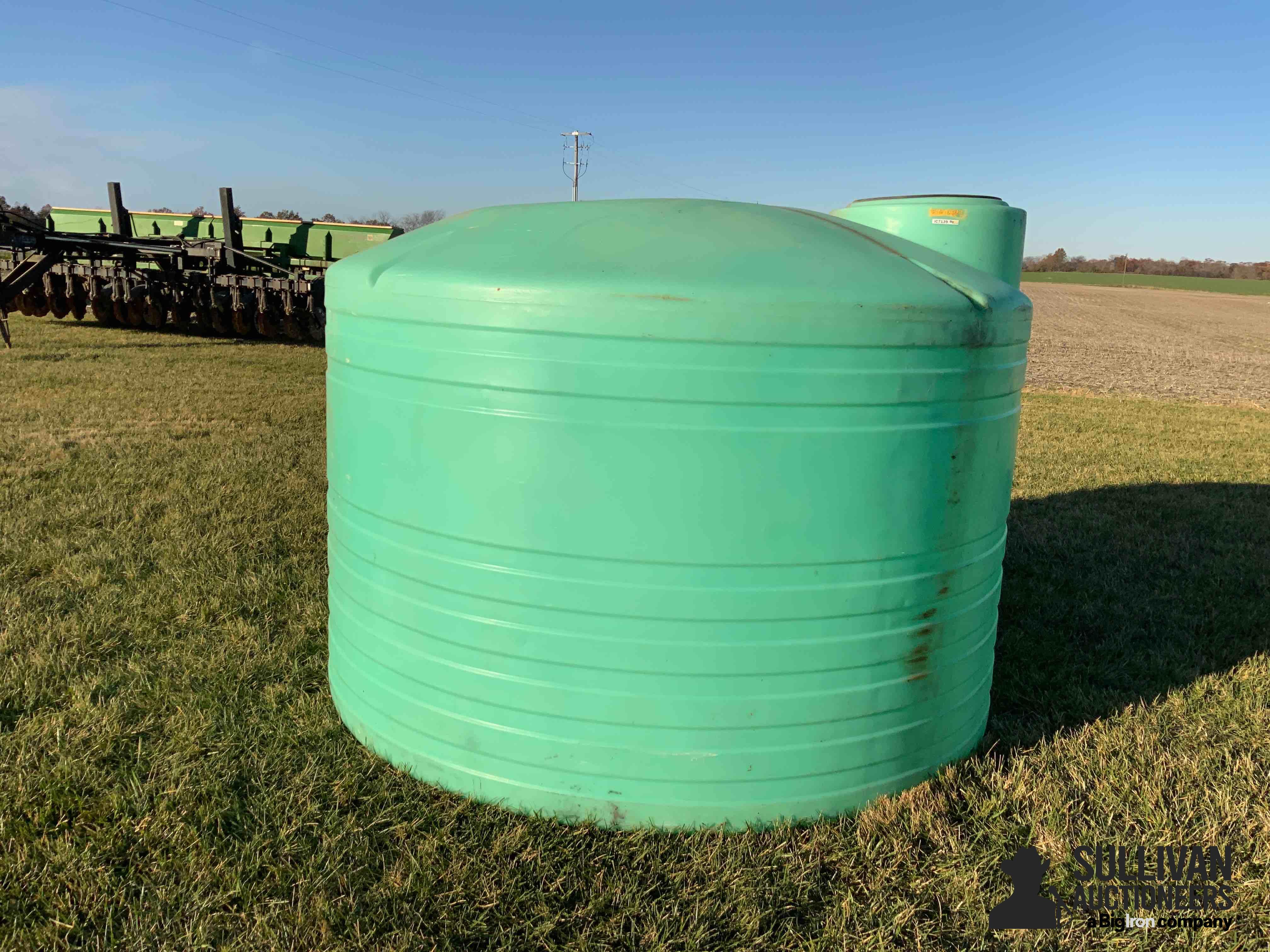 Rubbermaid 150-Gallon Poly Tank BigIron Auctions