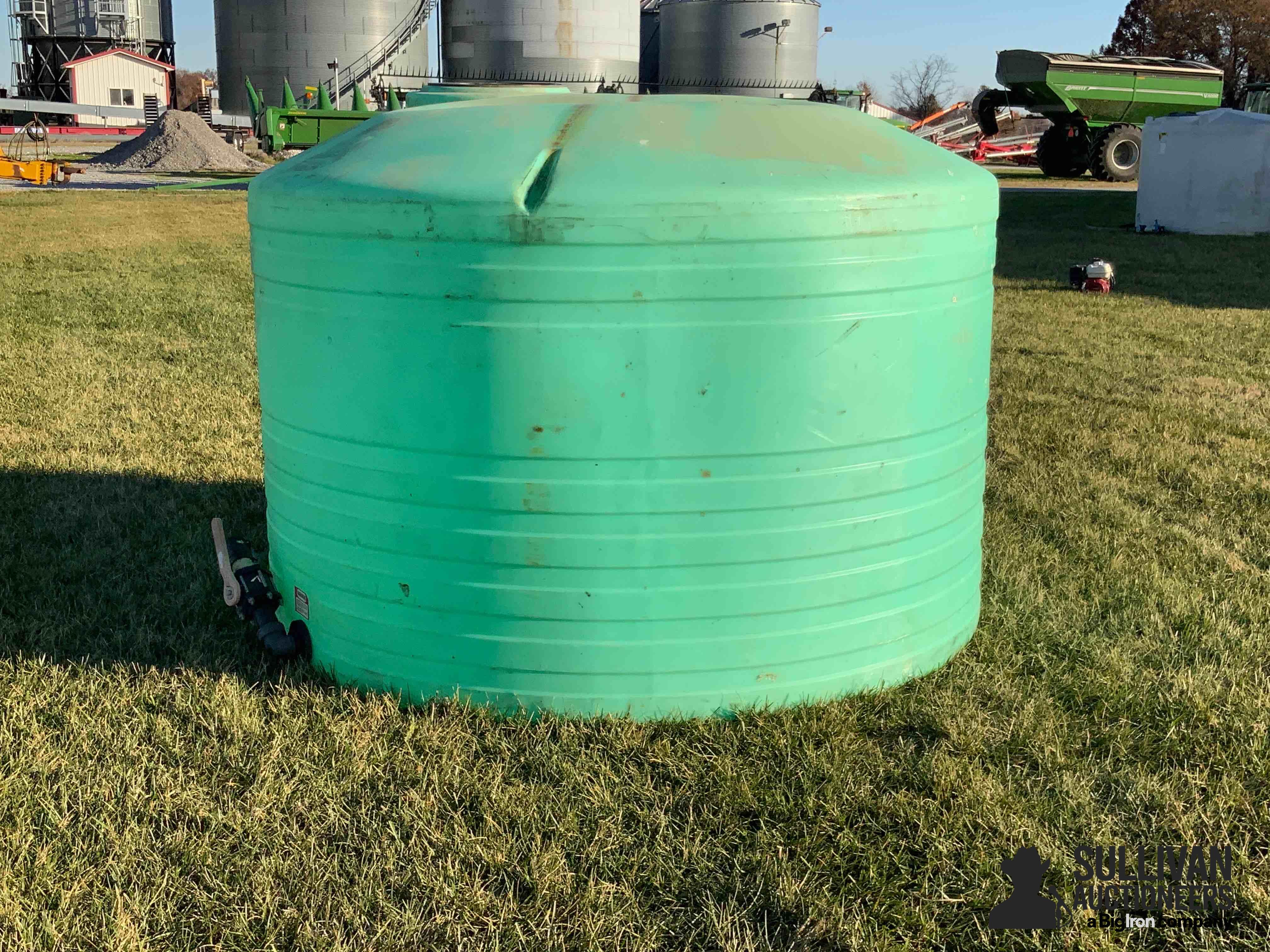 1500 Gallon Poly Tank Bigiron Auctions 0417