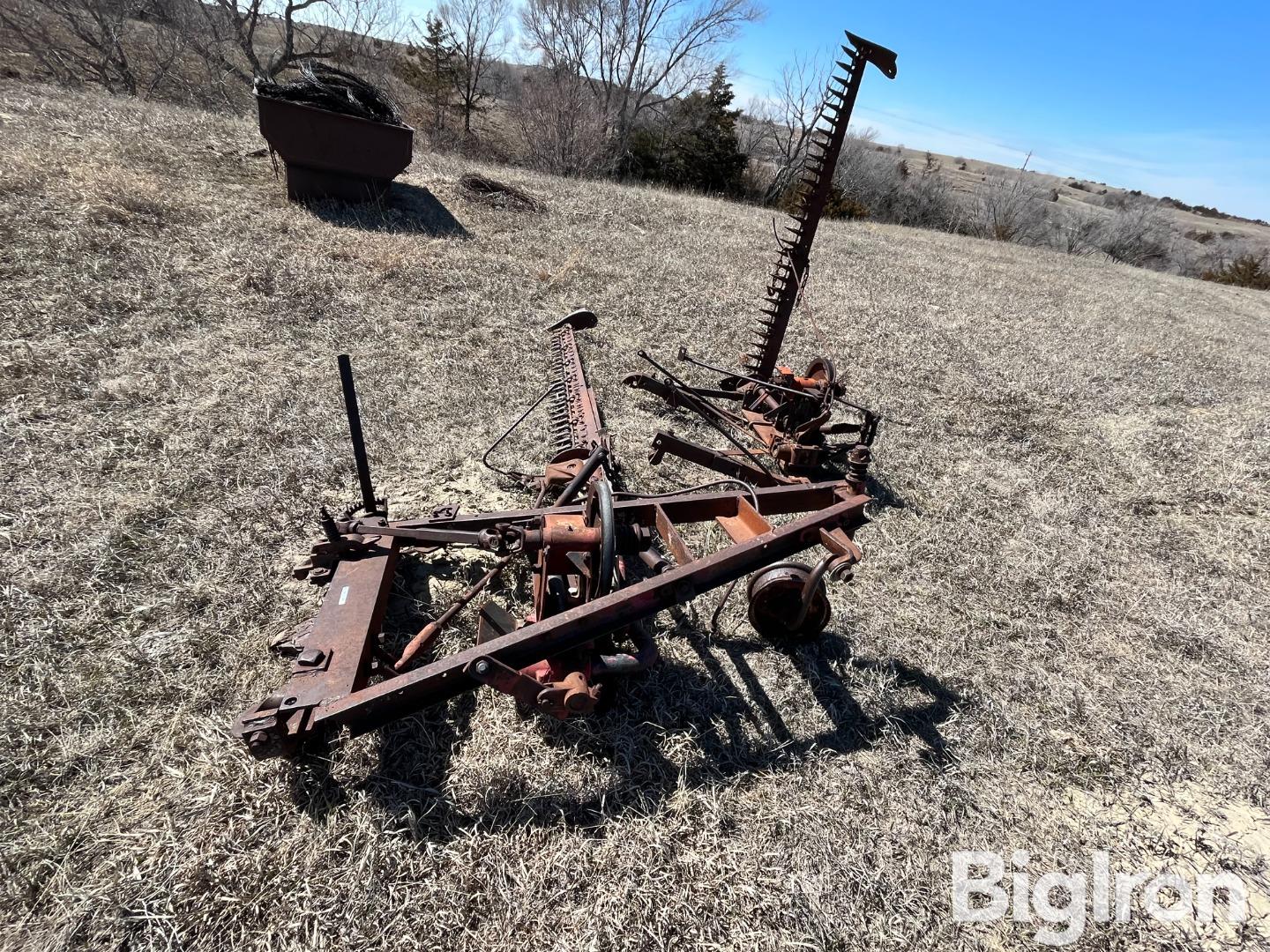 International Sickle Bar Mowers BigIron Auctions