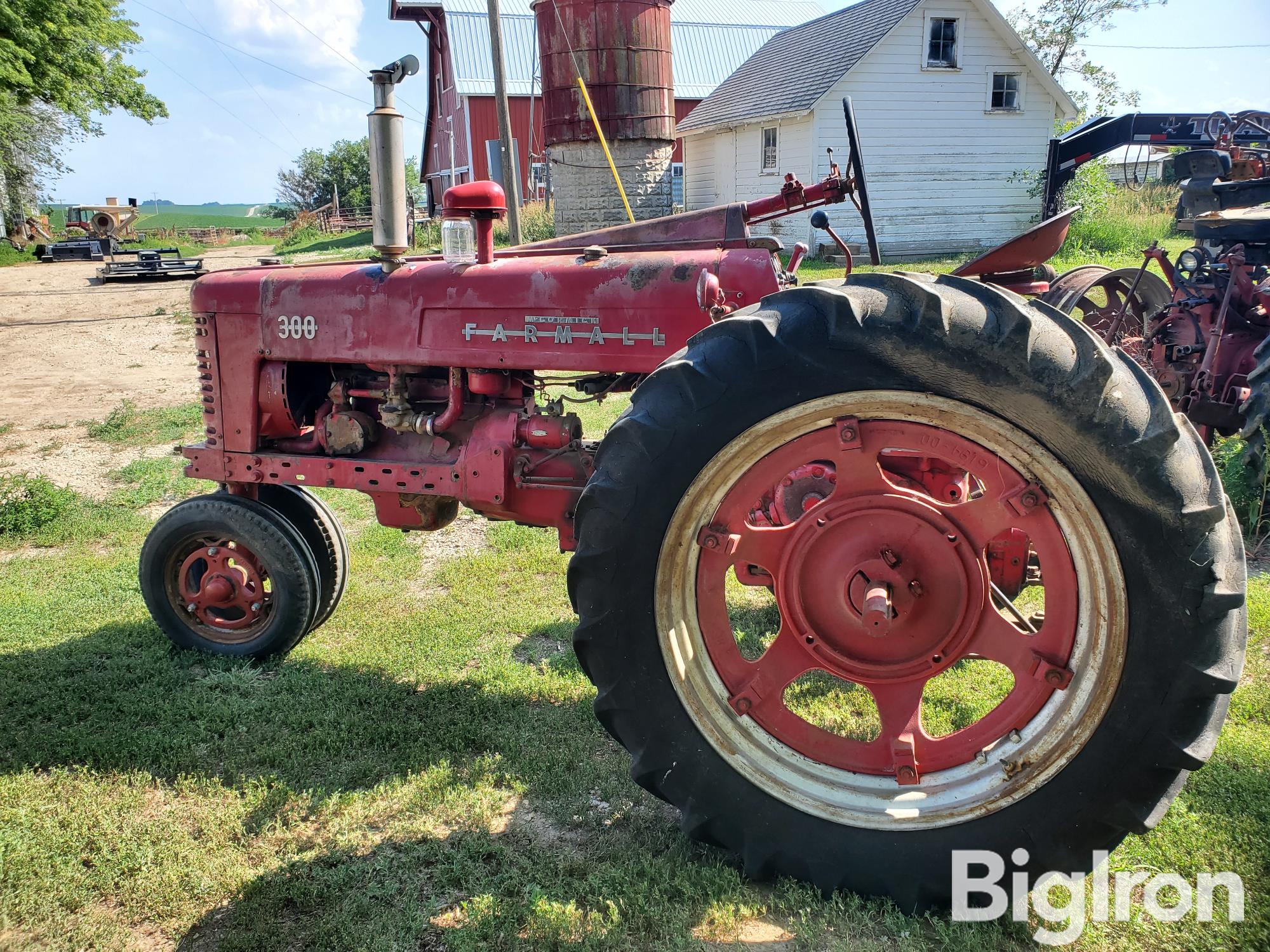 1955 Mccormick 300 2wd Tractor Bigiron Auctions