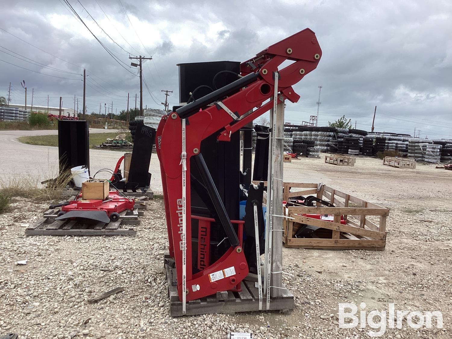 Mahindra 2655L Loader W/Bucket BigIron Auctions