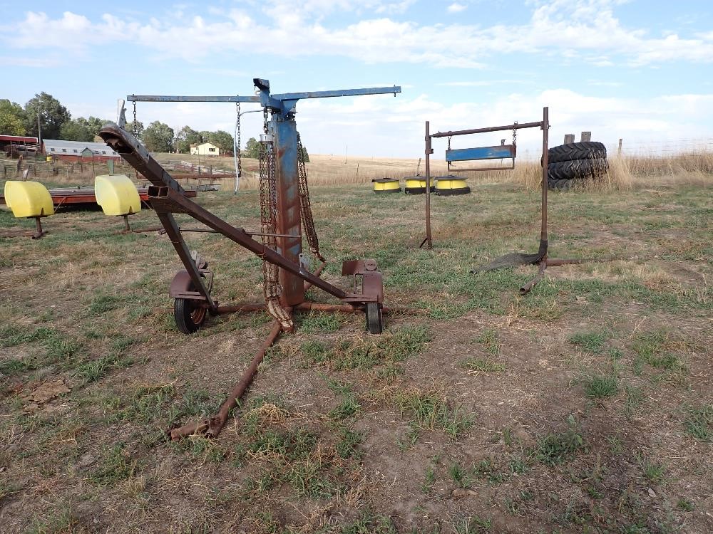 Lewis Cattle Oiler  Riverland Farm and Ranch Equipment
