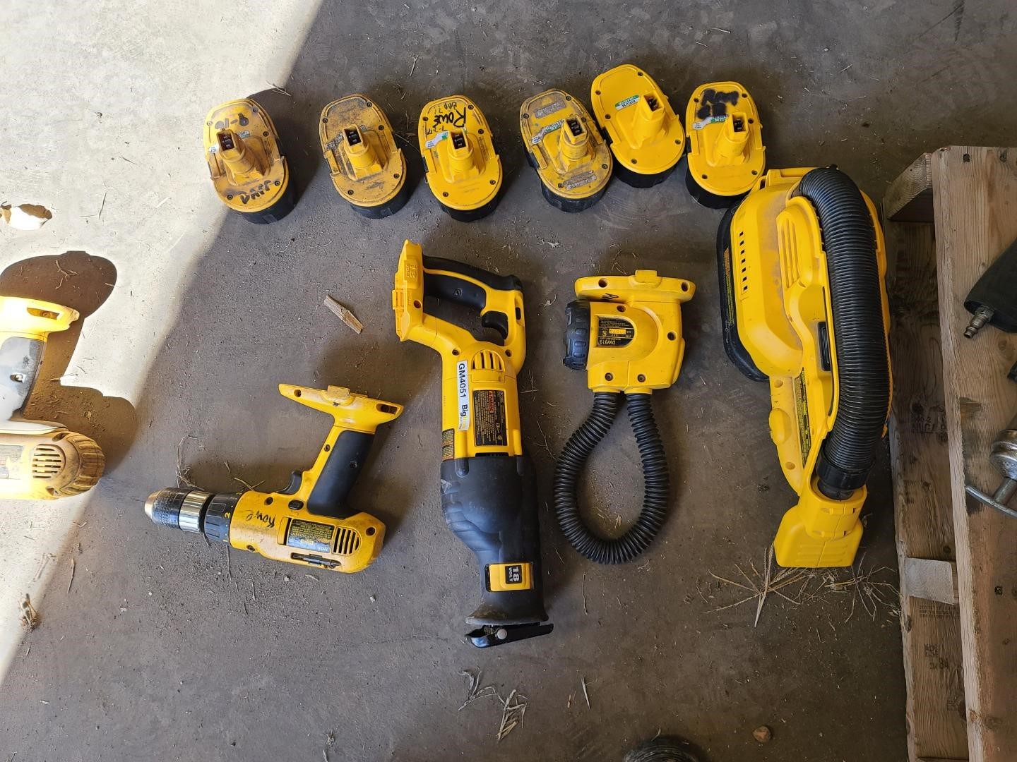 Dewalt Portable Battery Operated Shop Tools Bigiron Auctions