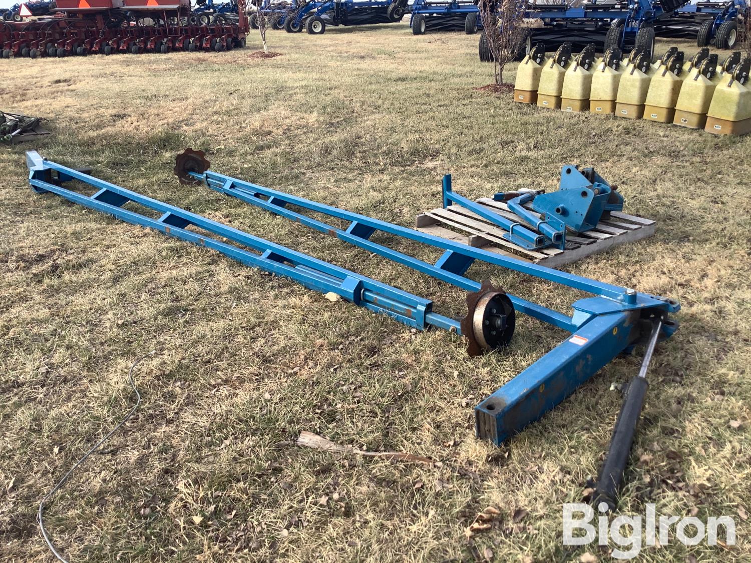 Kinze Planter Marker Arms BigIron Auctions