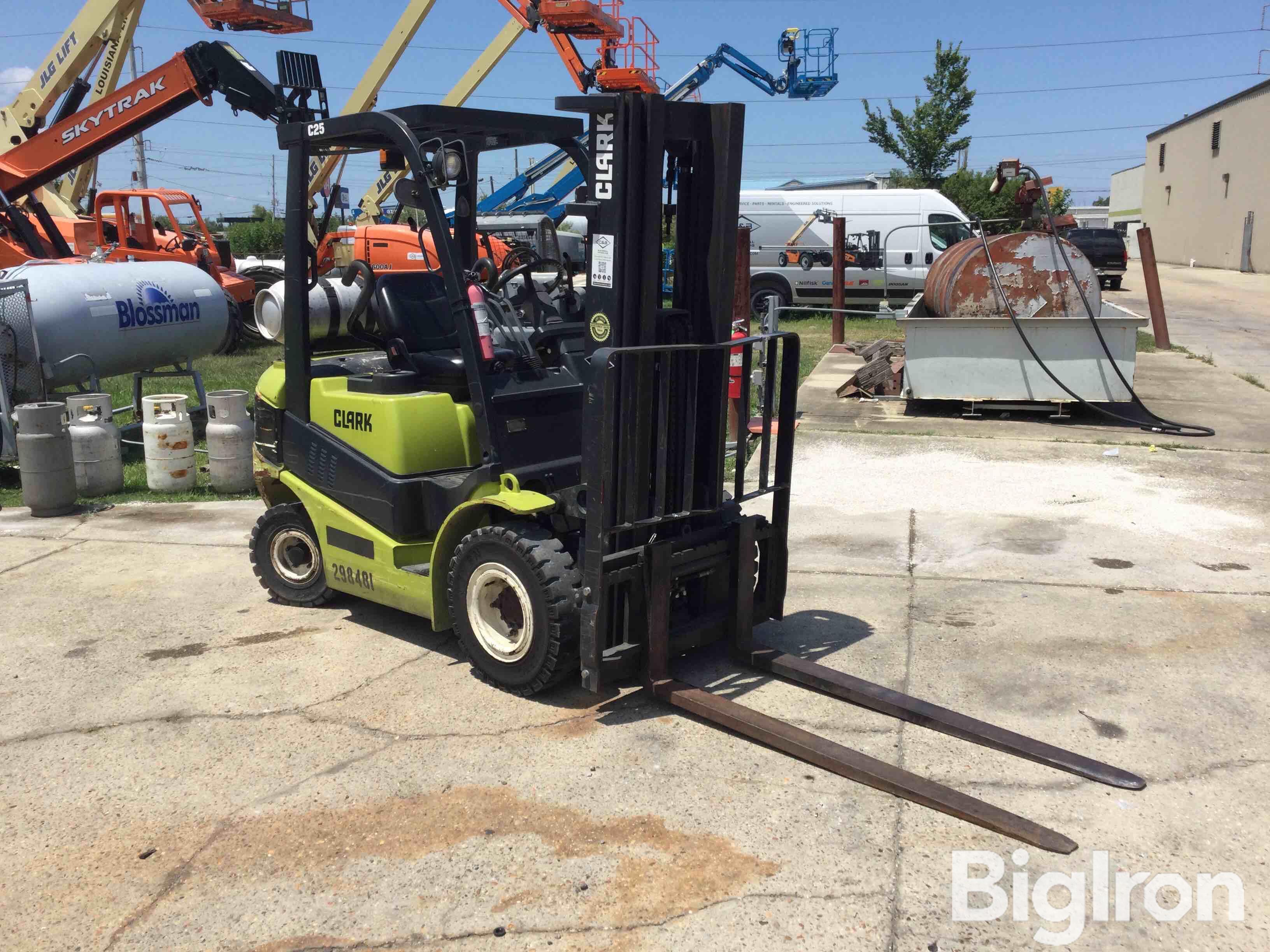 2015 Clark C25L Forklift BigIron Auctions