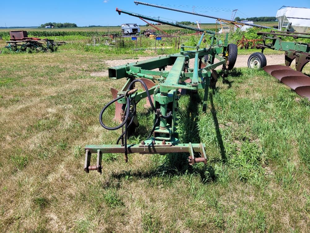 John Deere 1350-1450 Plow BigIron Auctions