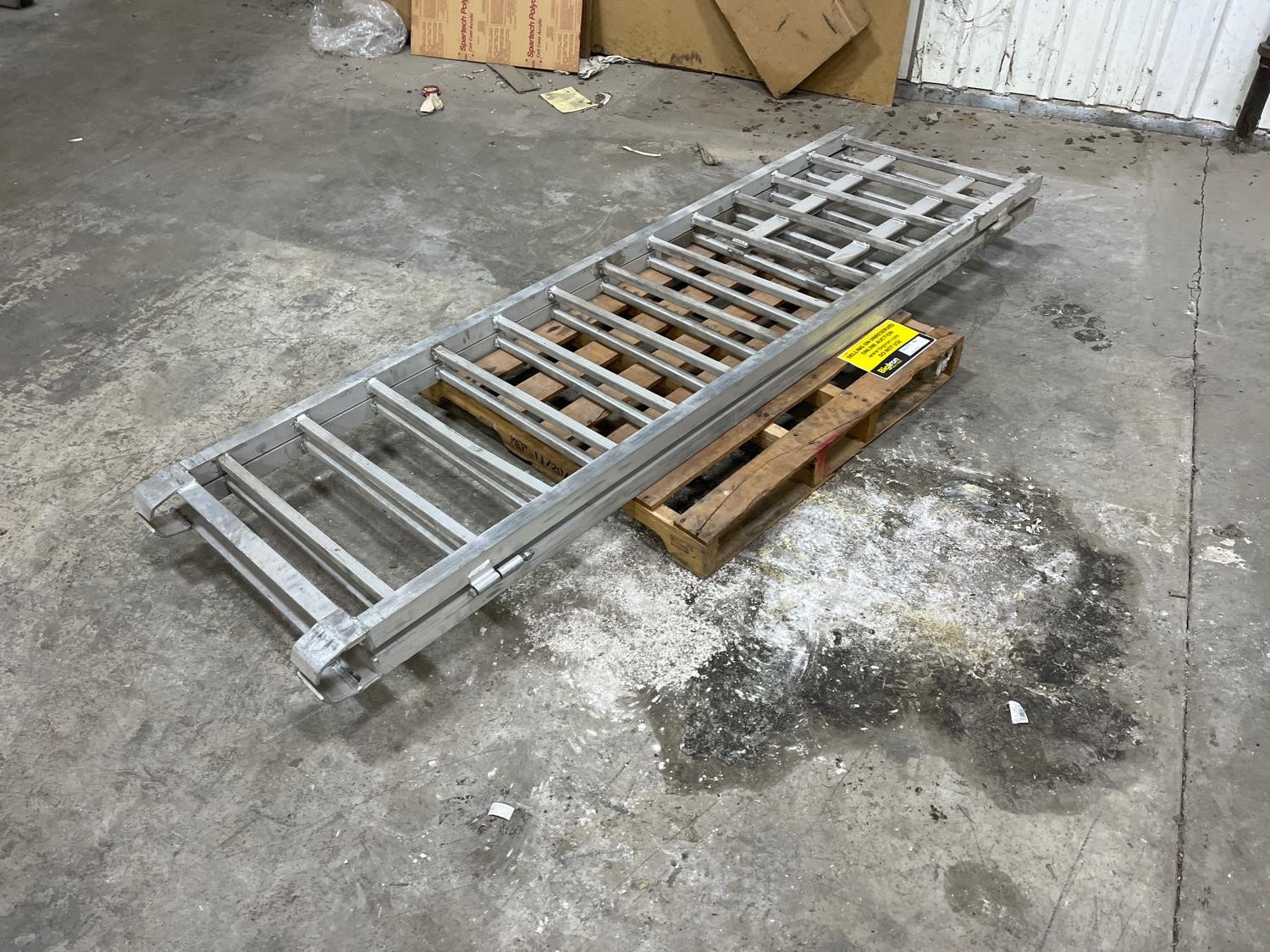 Aluminum Folding Ramp BigIron Auctions   Aluminumrampfoldingramp 2f3de325d4874647be9eefd06e31db9f 