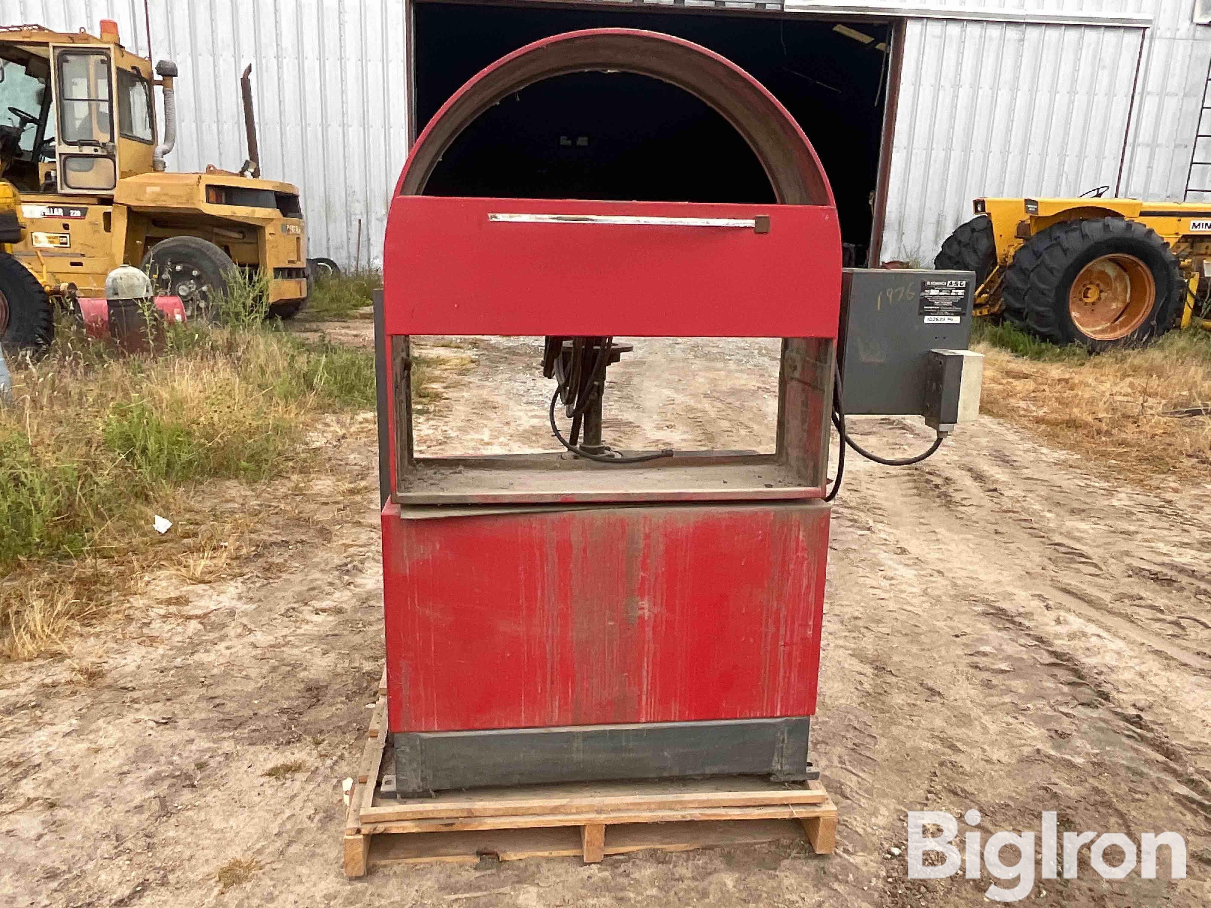 Hunter Tire Machine BigIron Auctions   Huntertiremachine 73718773c84c439c8fcdcc09ff1e1505 