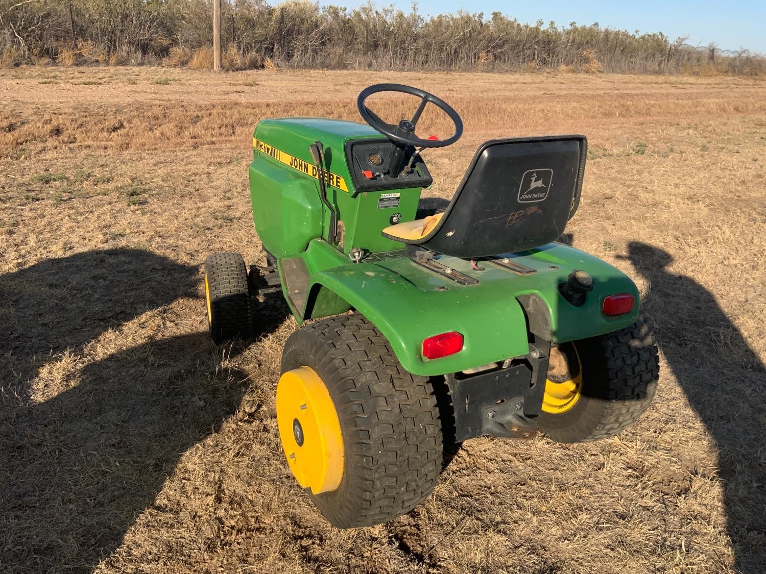 1982 John Deere 317 2WD Lawn Tractor BigIron Auctions