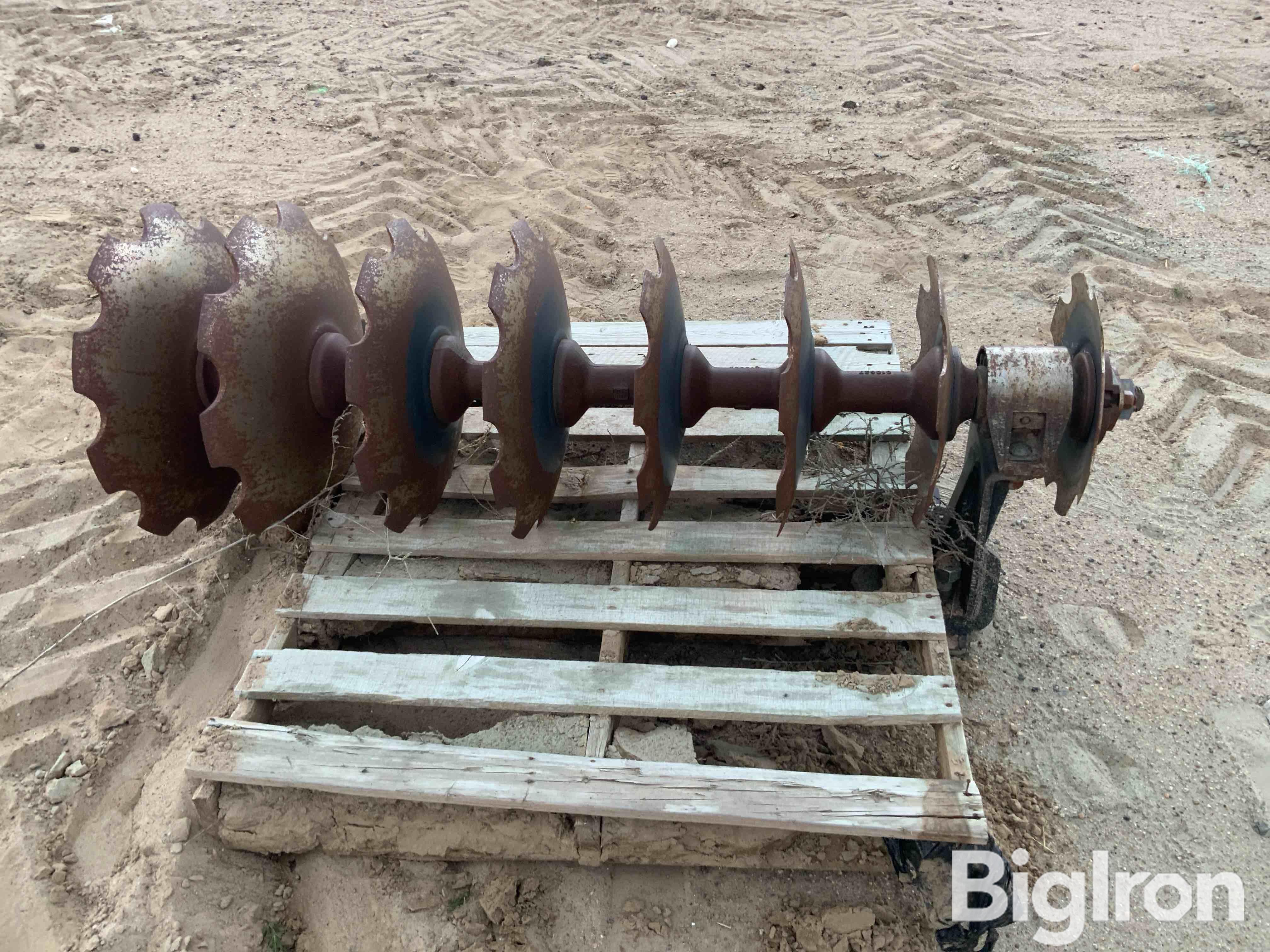 Gang Off 610 Pivot Track Closer BigIron Auctions