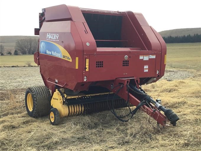 2007 New Holland BR7090 Round Baler BigIron Auctions