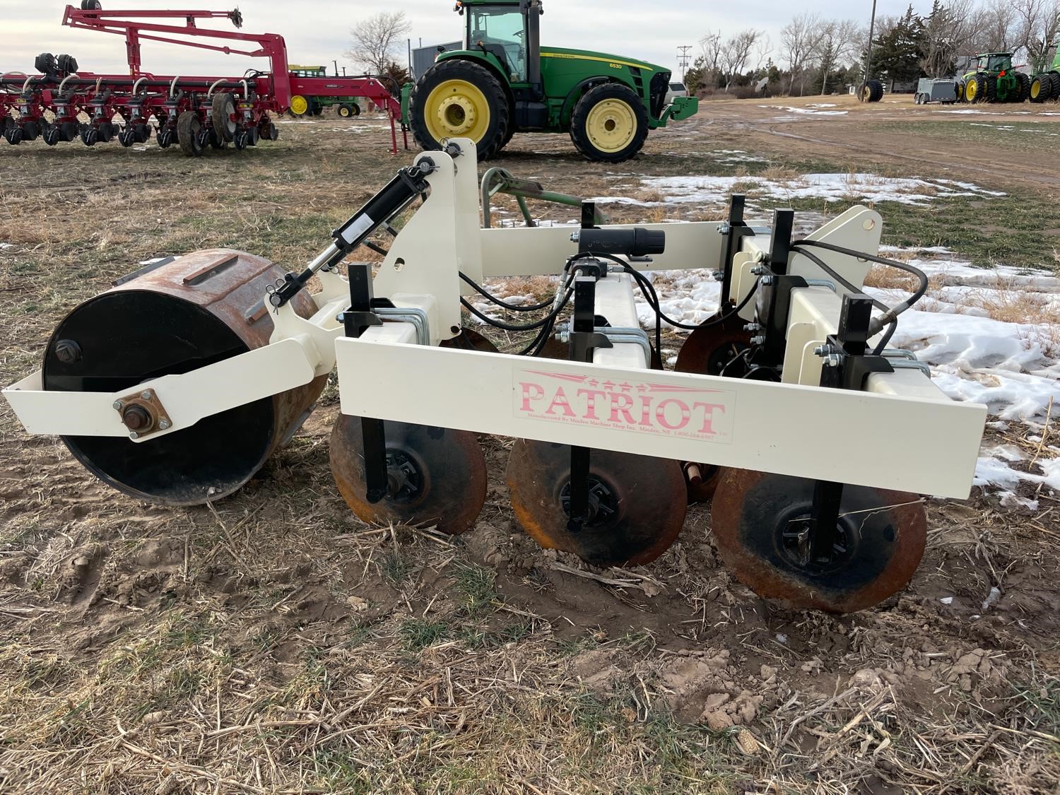 Patriot Pivot Track Closer BigIron Auctions