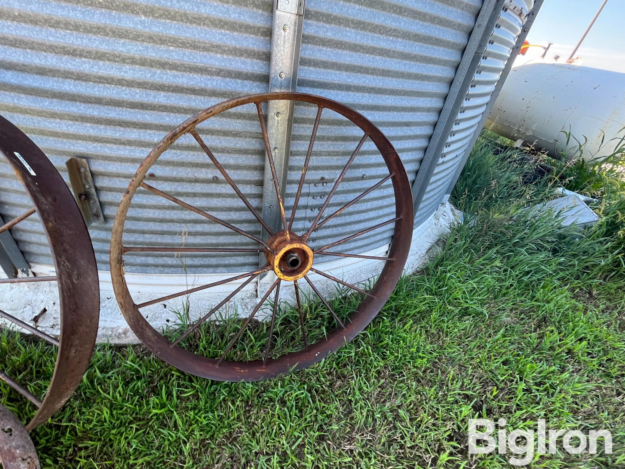 Antique Steel Wheels BigIron Auctions   Antiquesteelwheels 98 871bf4c5482b47abb03fe8ef73ec4e6b 