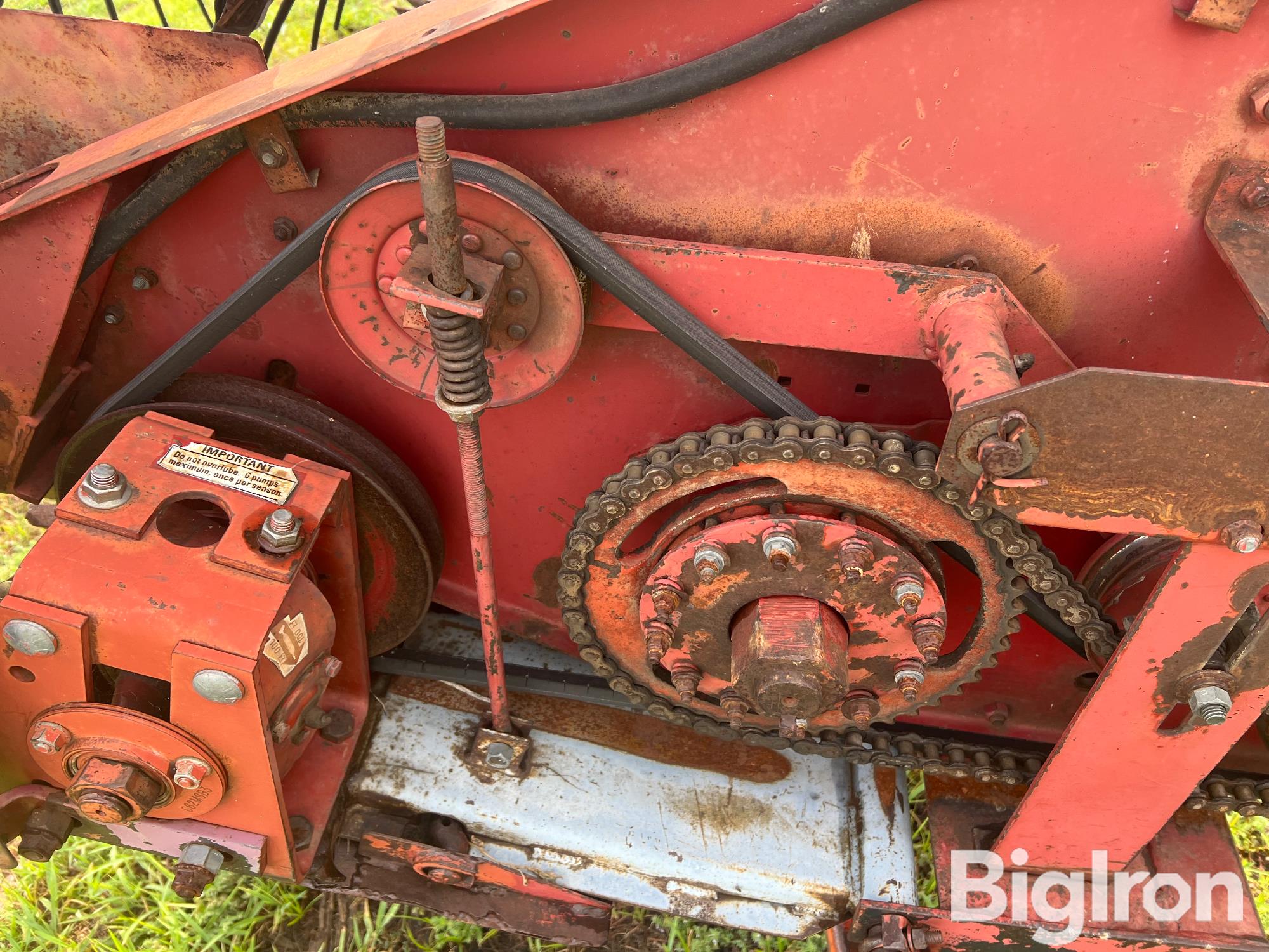 1981 International 820 Flex Grain Header & Trailer BigIron Auctions