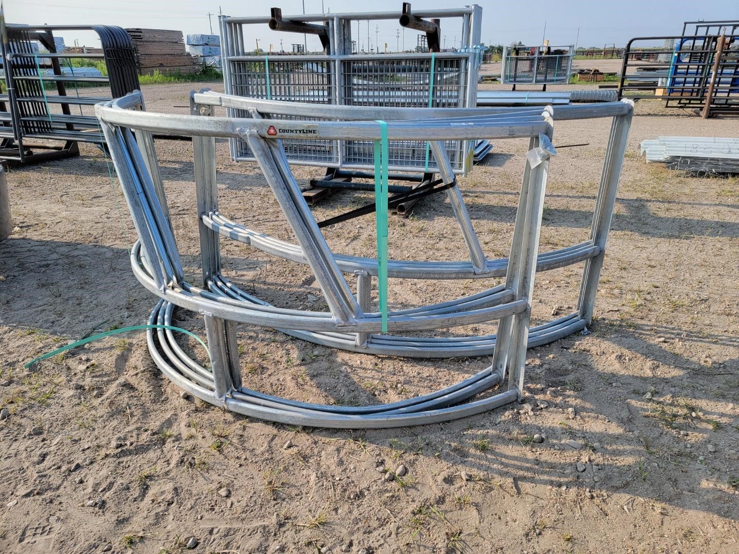 Behlen Galvanized Round Bale Feeders BigIron Auctions