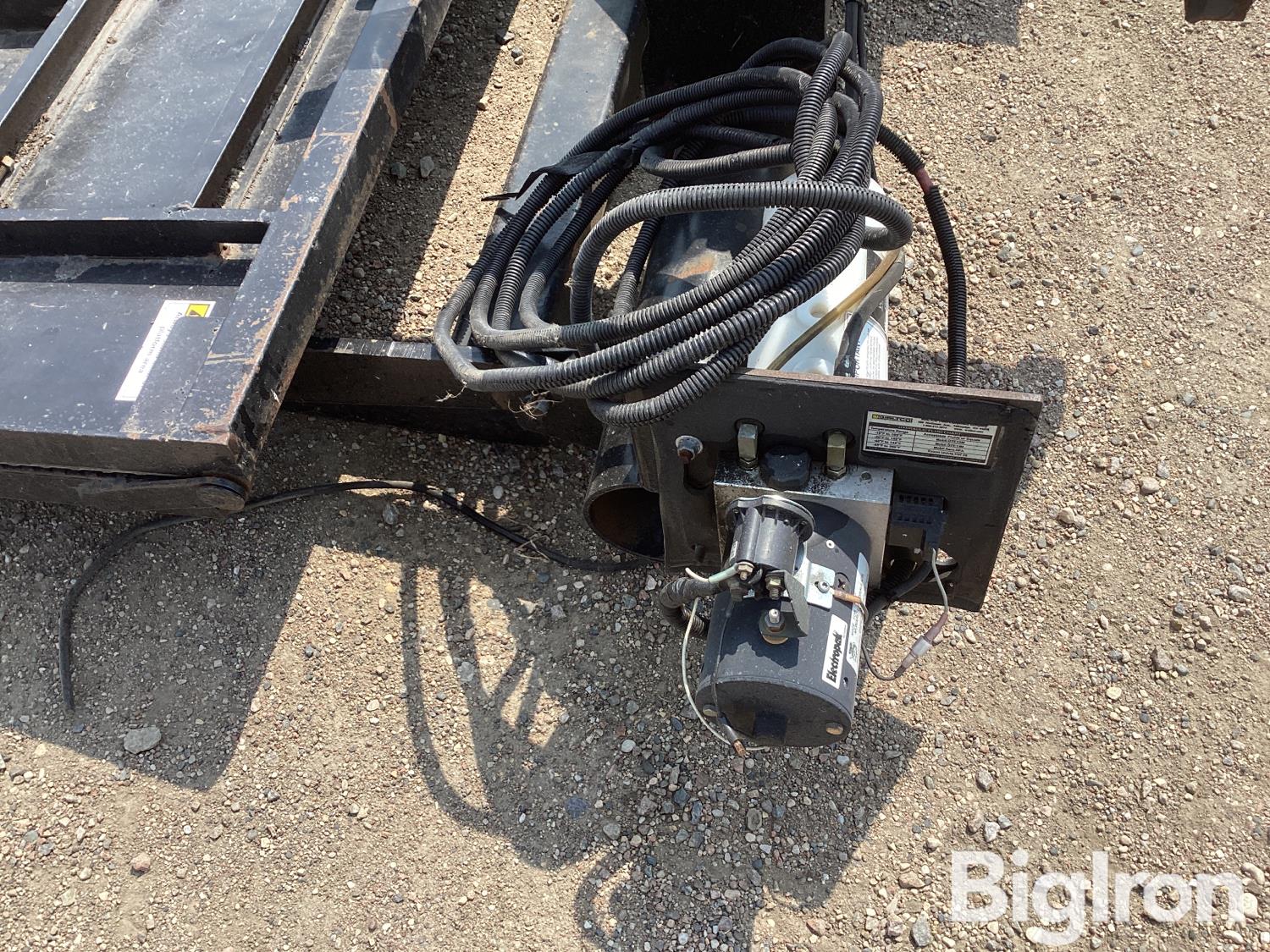 2005 Waltco Tommy Lift Gate BigIron Auctions