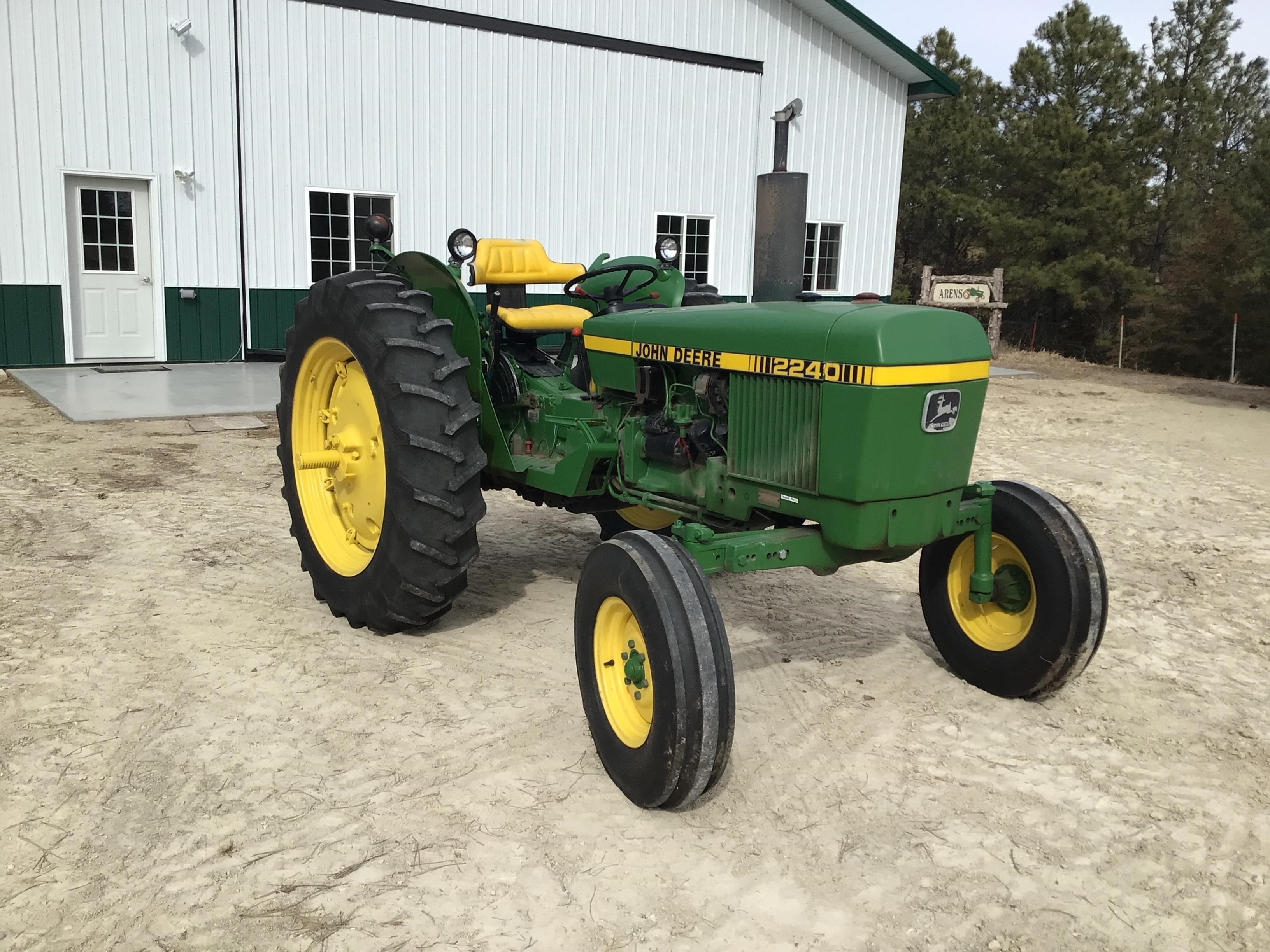 1979 John Deere 2240 2wd Tractor Bigiron Auctions 4617