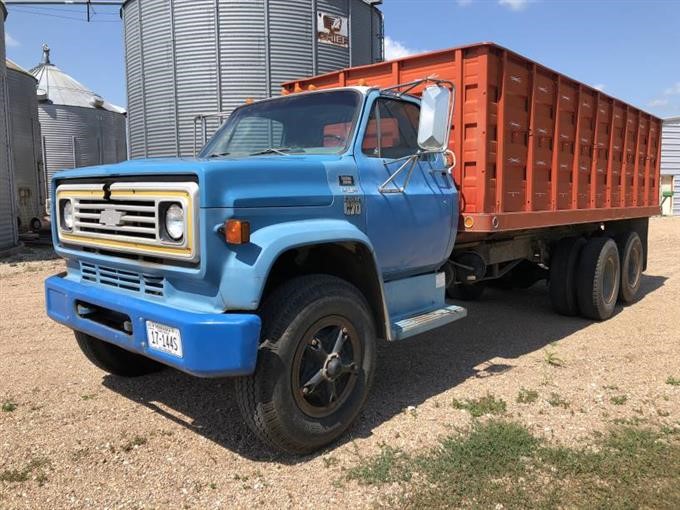 1979 Chevrolet C70 Custom Deluxe Ta Grain Truck Bigiron Auctions 5206