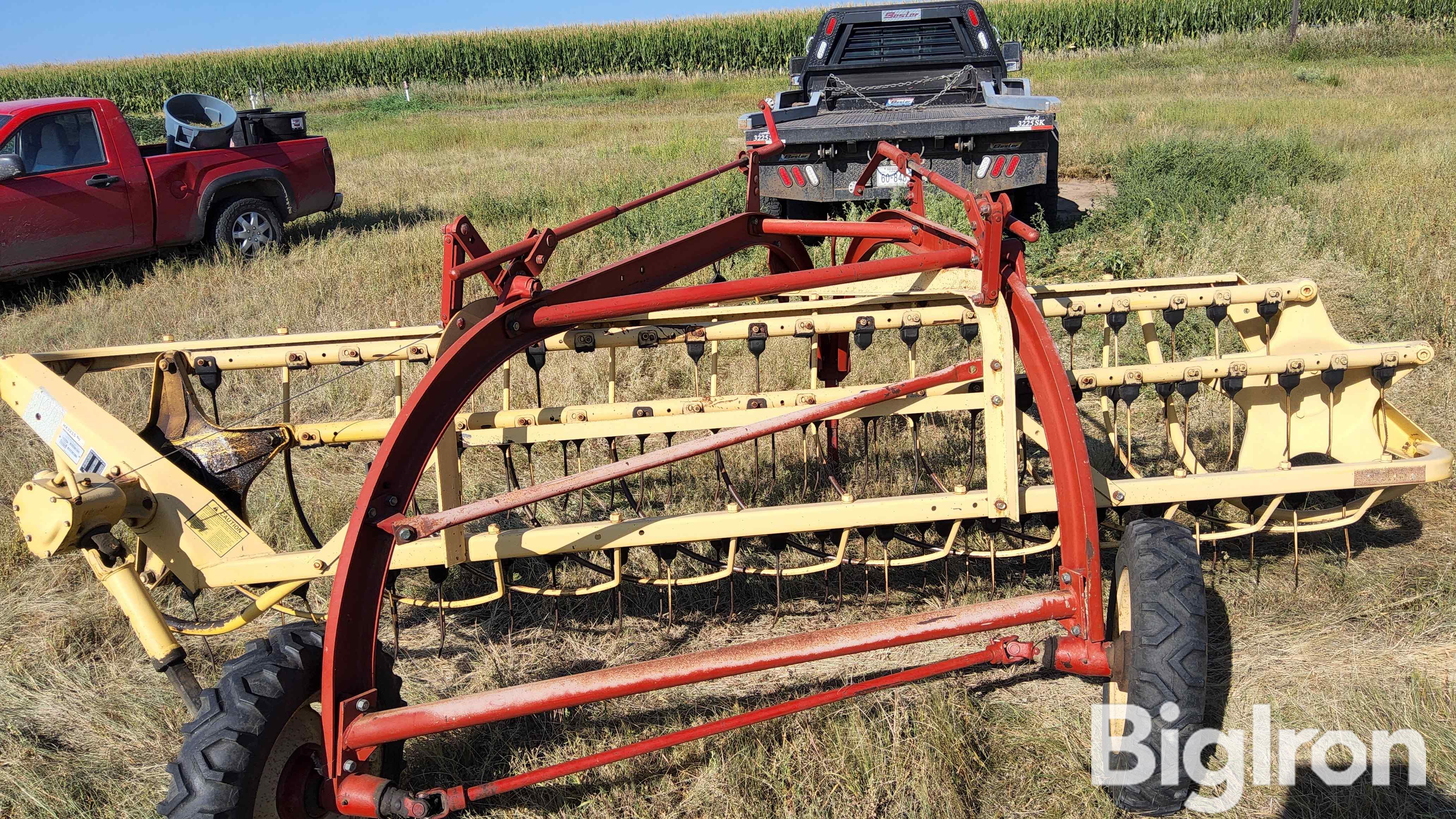 New Holland 258 Ground Driven Rake BigIron Auctions