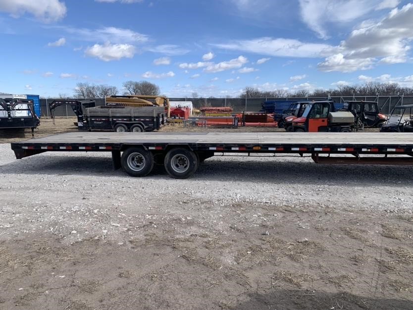 2017 PJ 40' T/A Gooseneck Flatbed Trailer BigIron Auctions