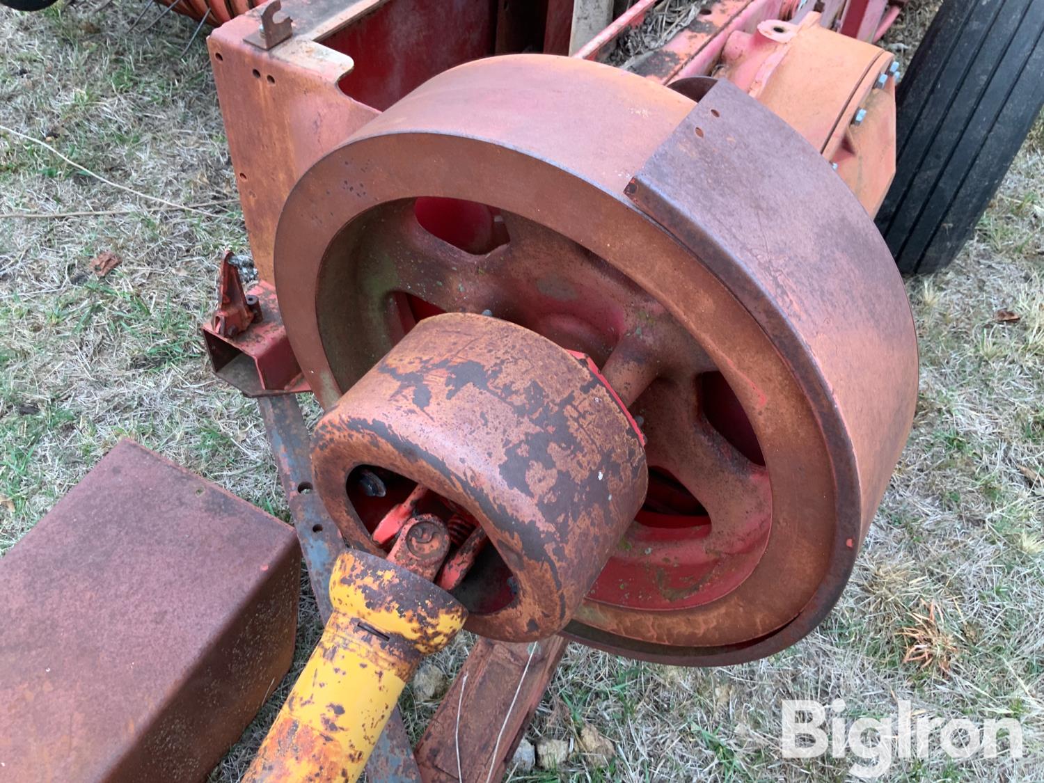 Massey Ferguson 126 Square Baler Bigiron Auctions