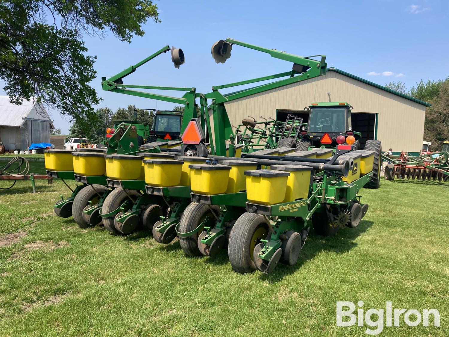 John Deere 1760 Maxemerge Plus 12r30 Planter Bigiron Auctions 9686