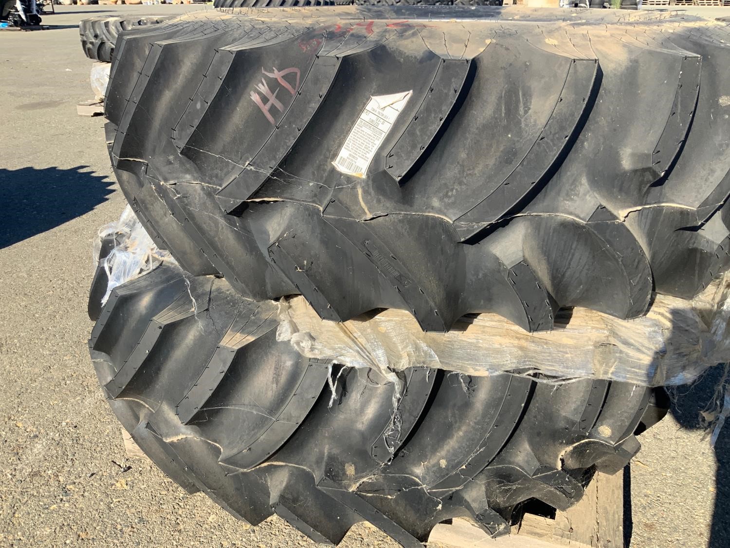 Titan 18.4-30 Hi-Traction Lug BigIron Auctions